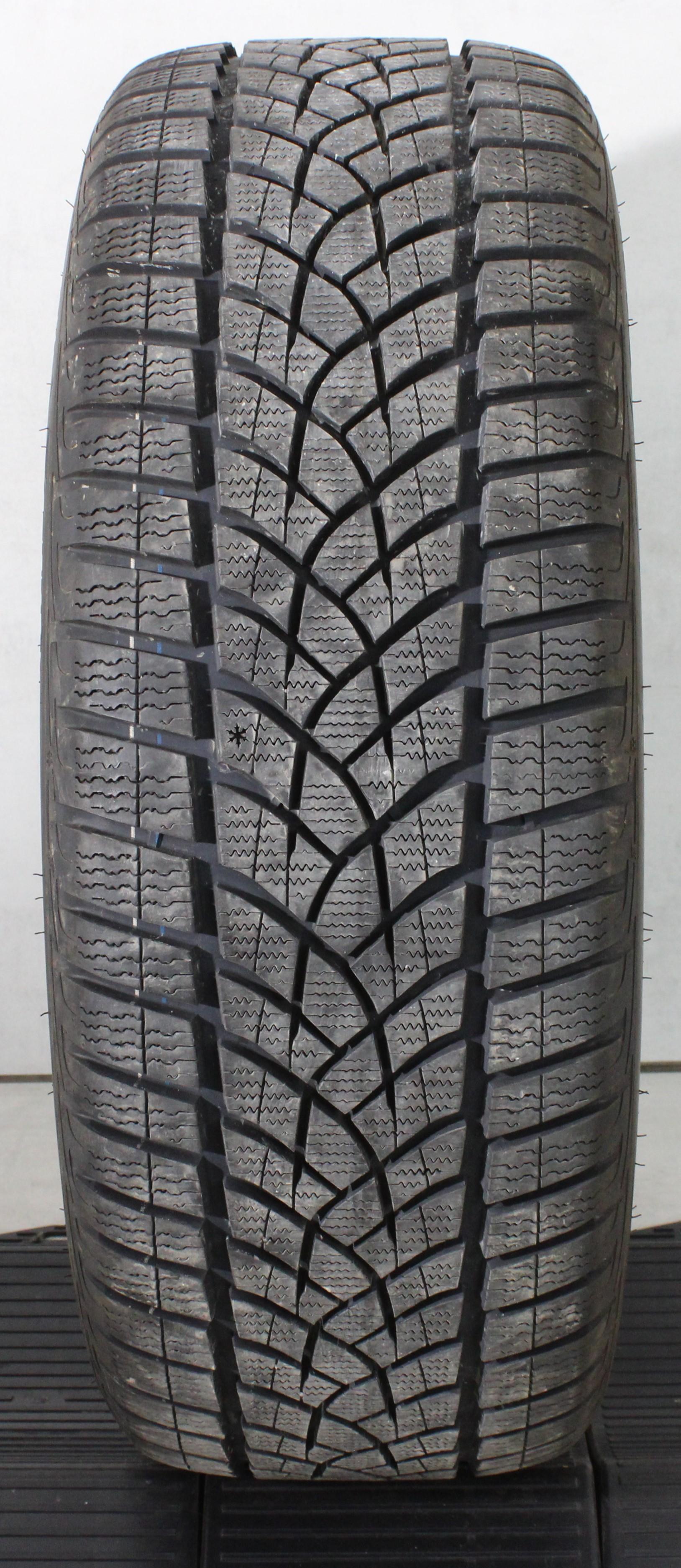 1 x 235/50R19 99V Winterreifen Goodyear Ultra Grip Performance GEN-1 AO 7,5-8mm 2020