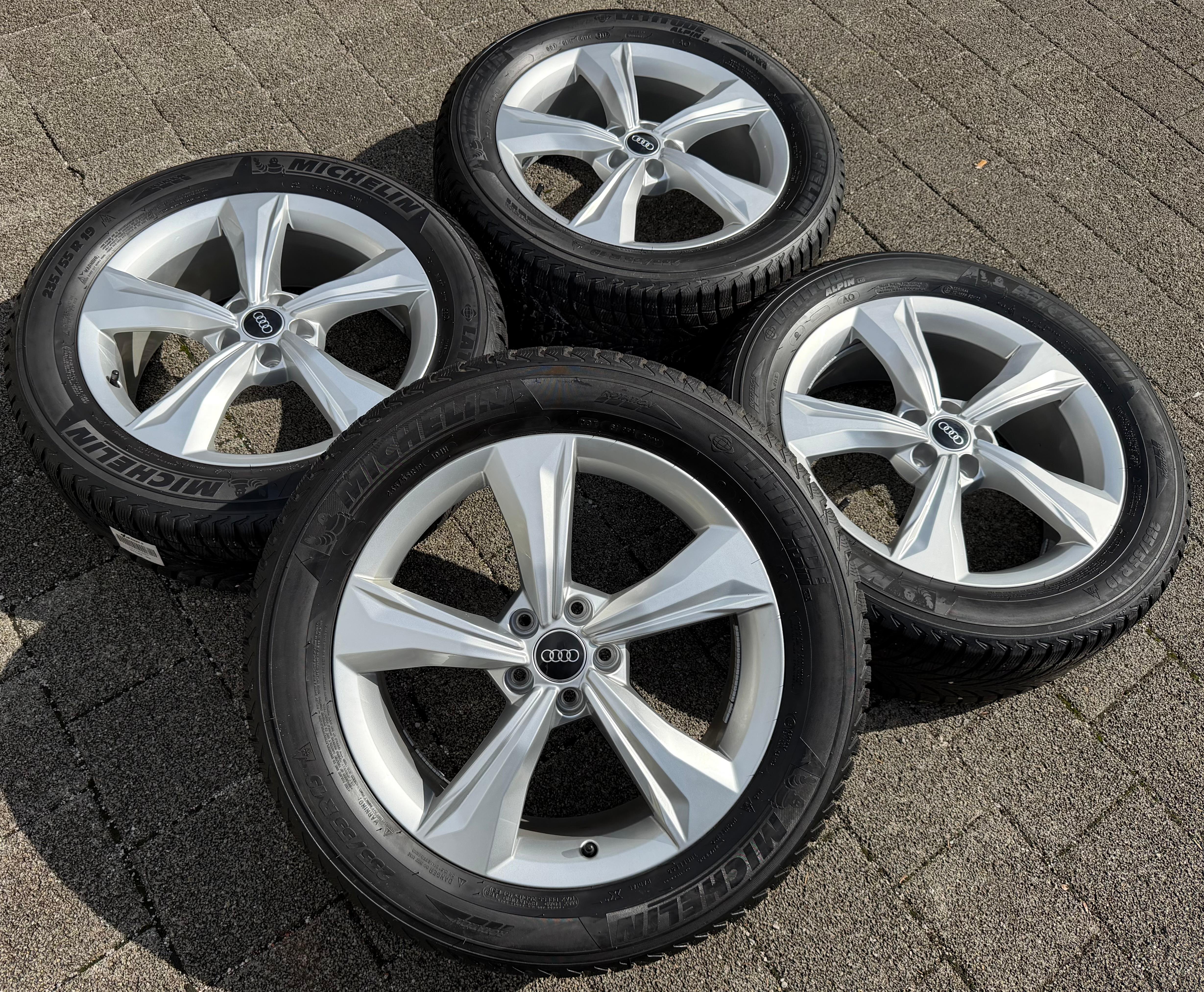 4 roues hiver en aluminium d’origine 19" Audi Q5 SQ5 FY 80A601025K 235/55R19 101H Michelin 2022