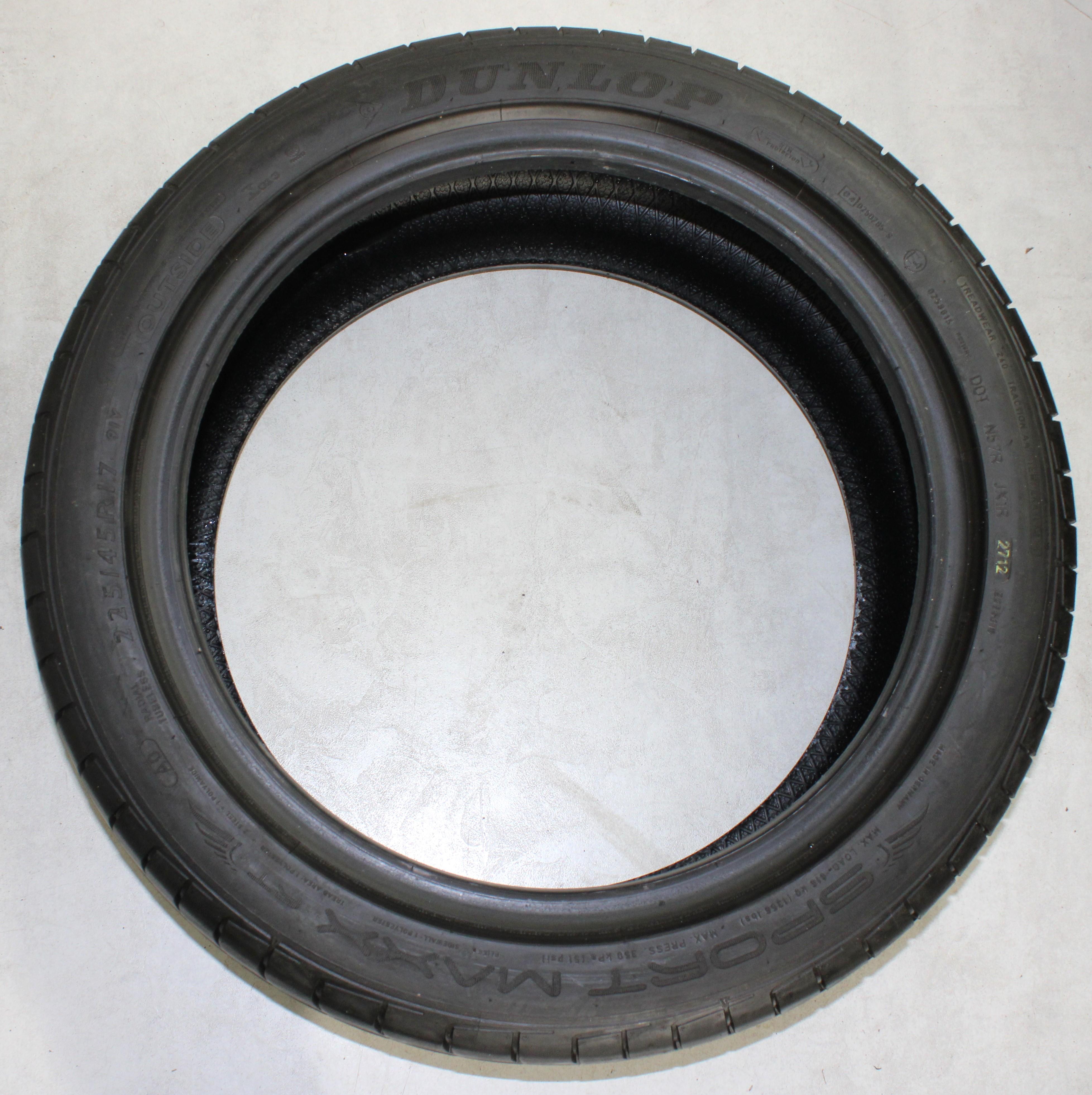 2 pneumatici estivi Dunlop Sport Maxx RT AO 225/45R17 91Y, battistrada 6,5-7 mm, 2012