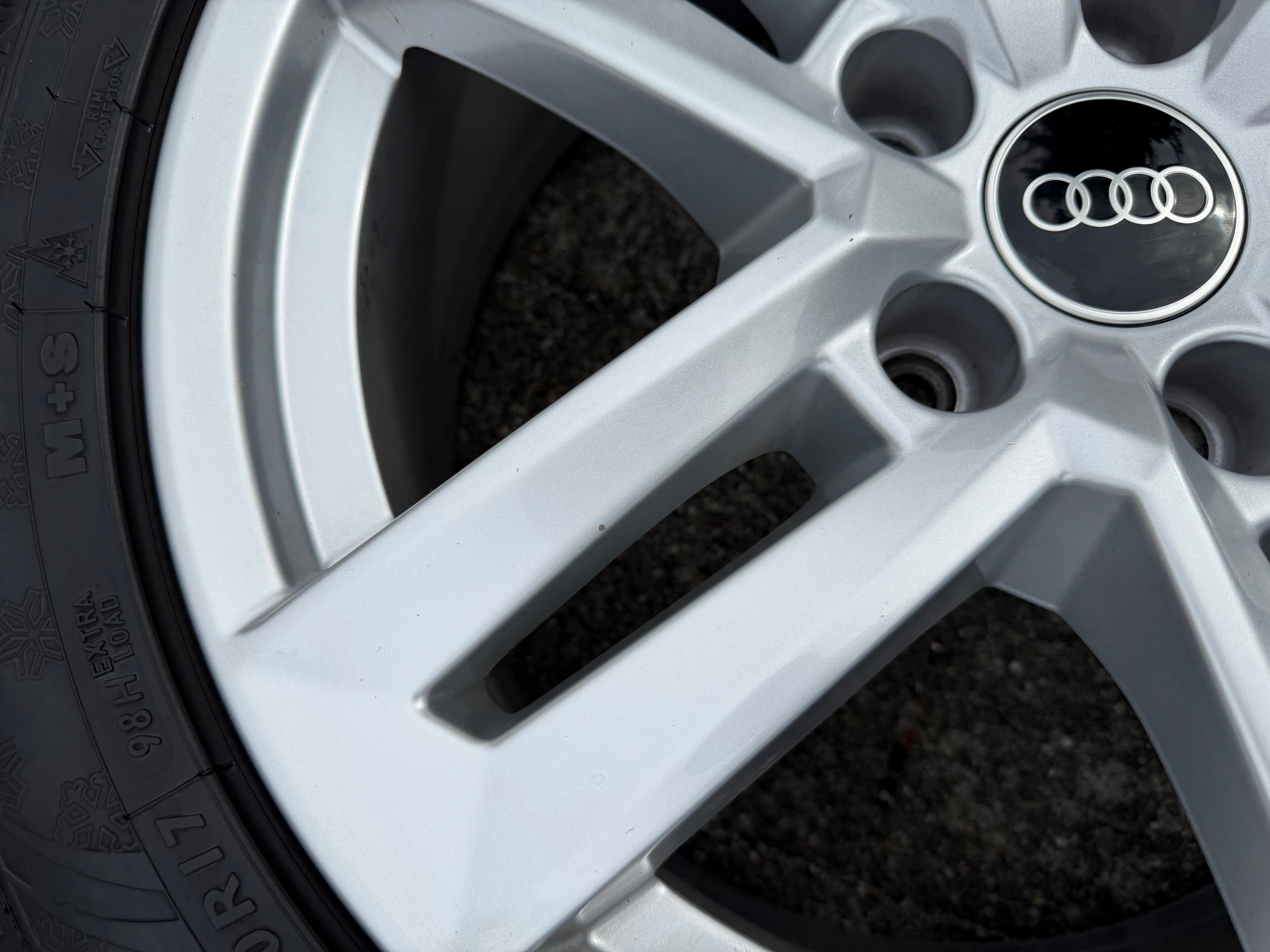 4 Original 17" Alu Winterräder Audi A4 B9 8W 8W0601025P 225/50R17 98H Dunlop 2022