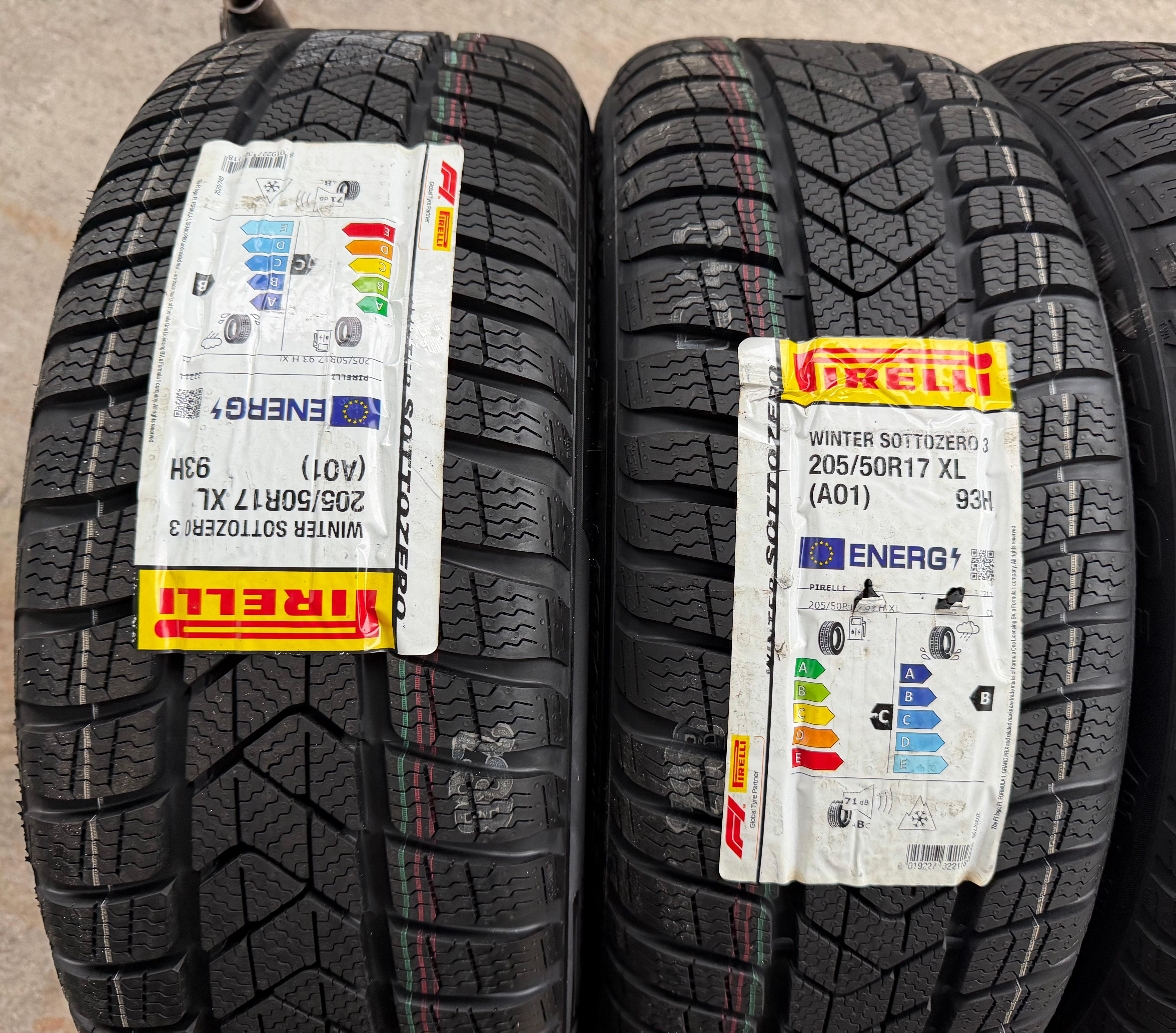 4 Original 17" Alu Winterräder Audi A3 S3 8Y 8Y0601025L 205/50R17 93H Pirelli