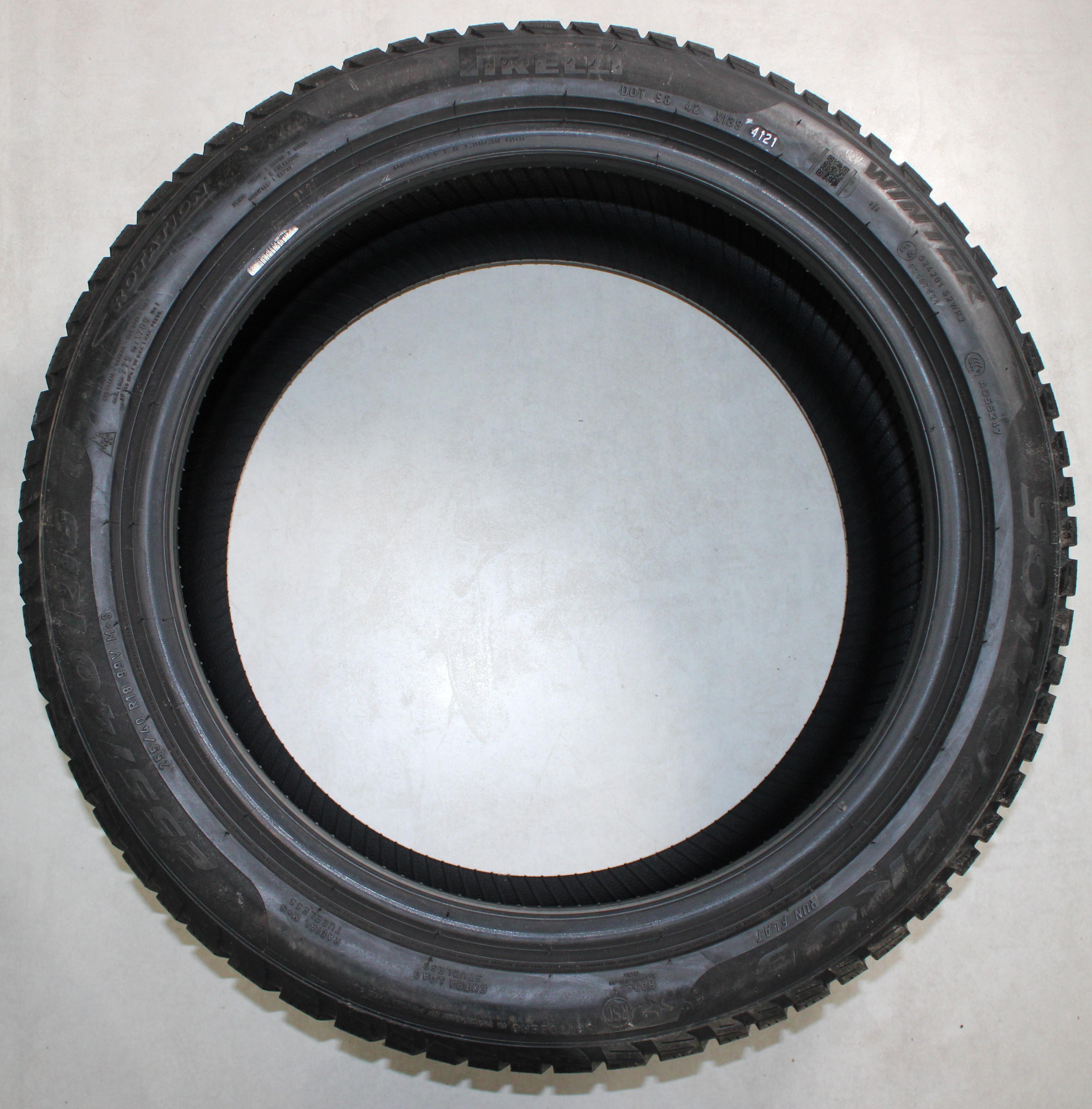 2 x 255/40R18 99V pneus hiver Pirelli Sottozero 3 Runflat 4-4,5mm 2021 *