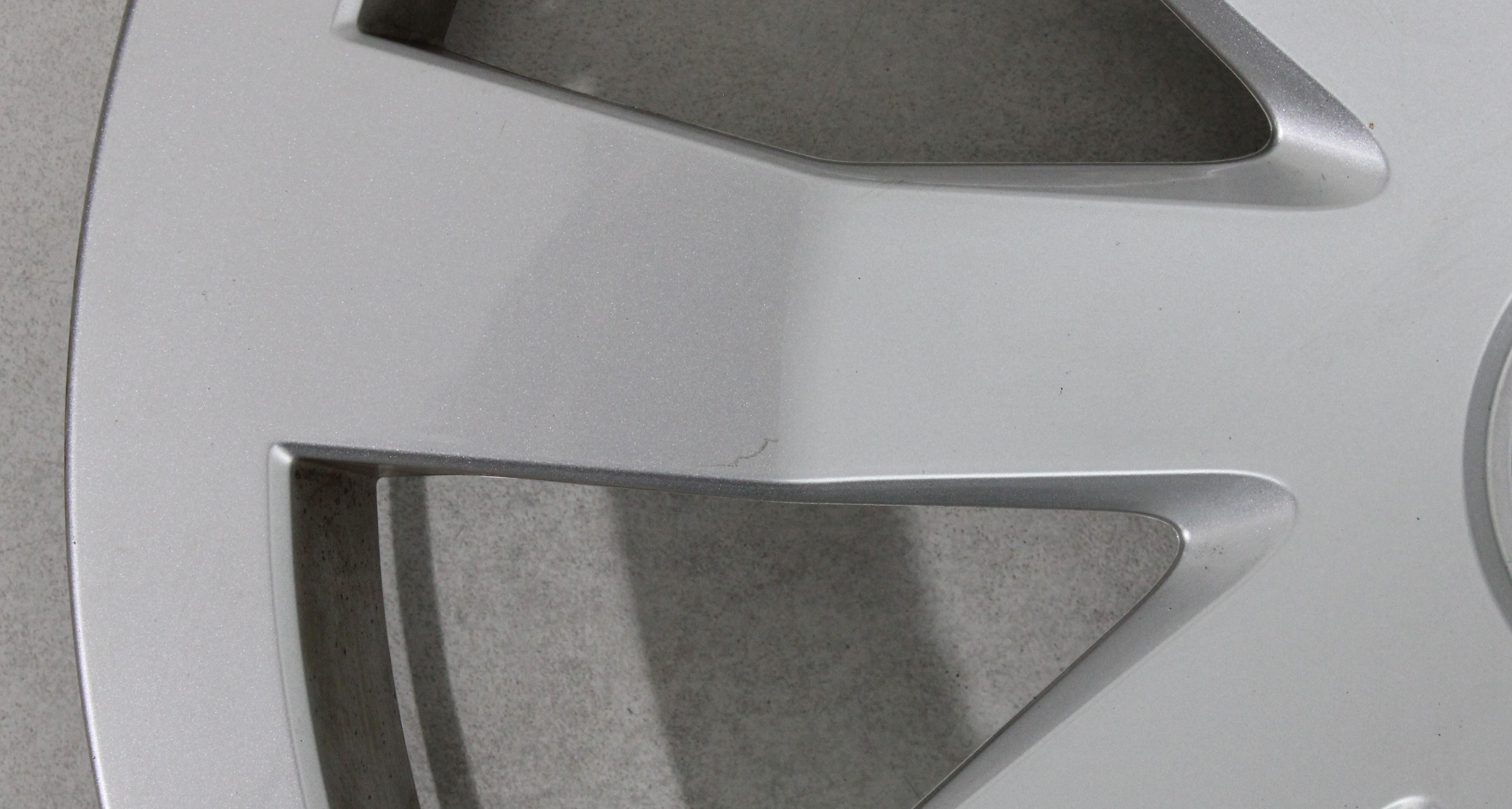 4 TAPACUBOS ORIGINALES DE 15" PARA AUDI A1 GB 82A601147 15 PULGADAS