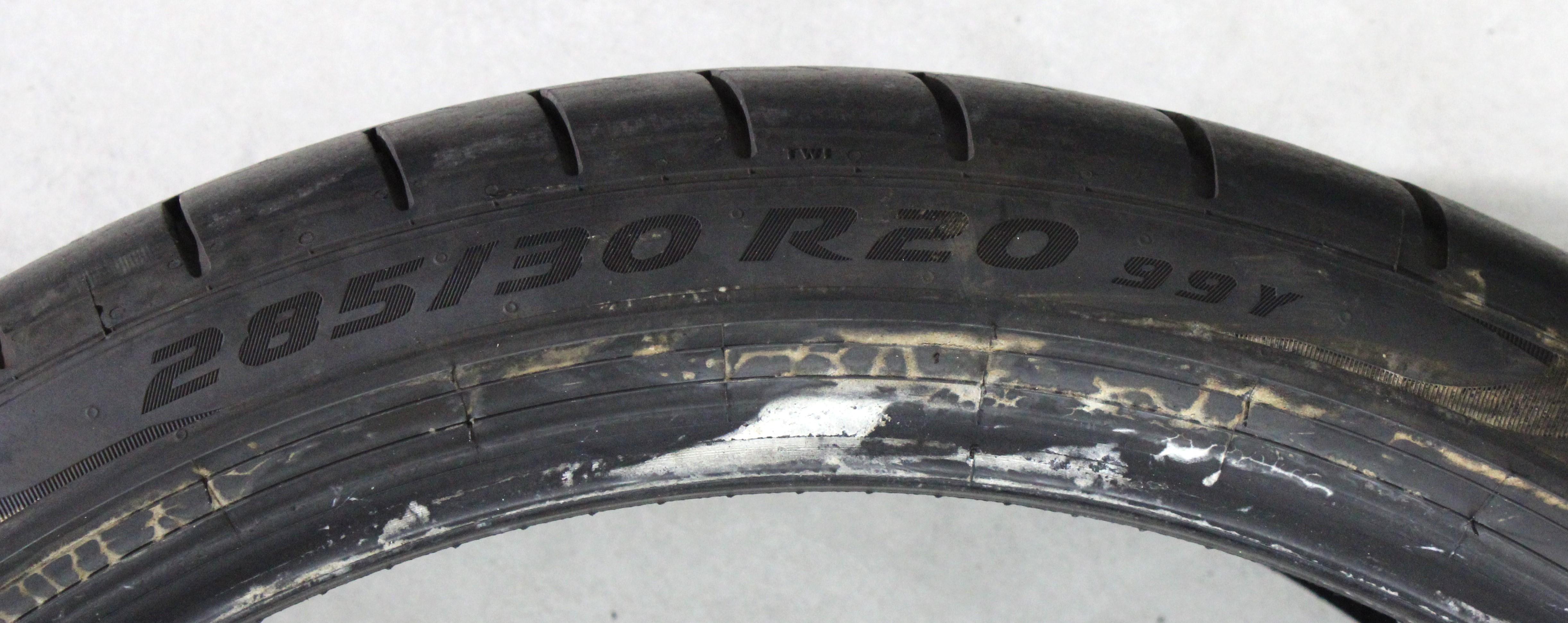 1 x 285/30R20 99Y Sommerreifen Pirelli Pzero PZ4 * Elect 5,5-6mm 2025 XL
