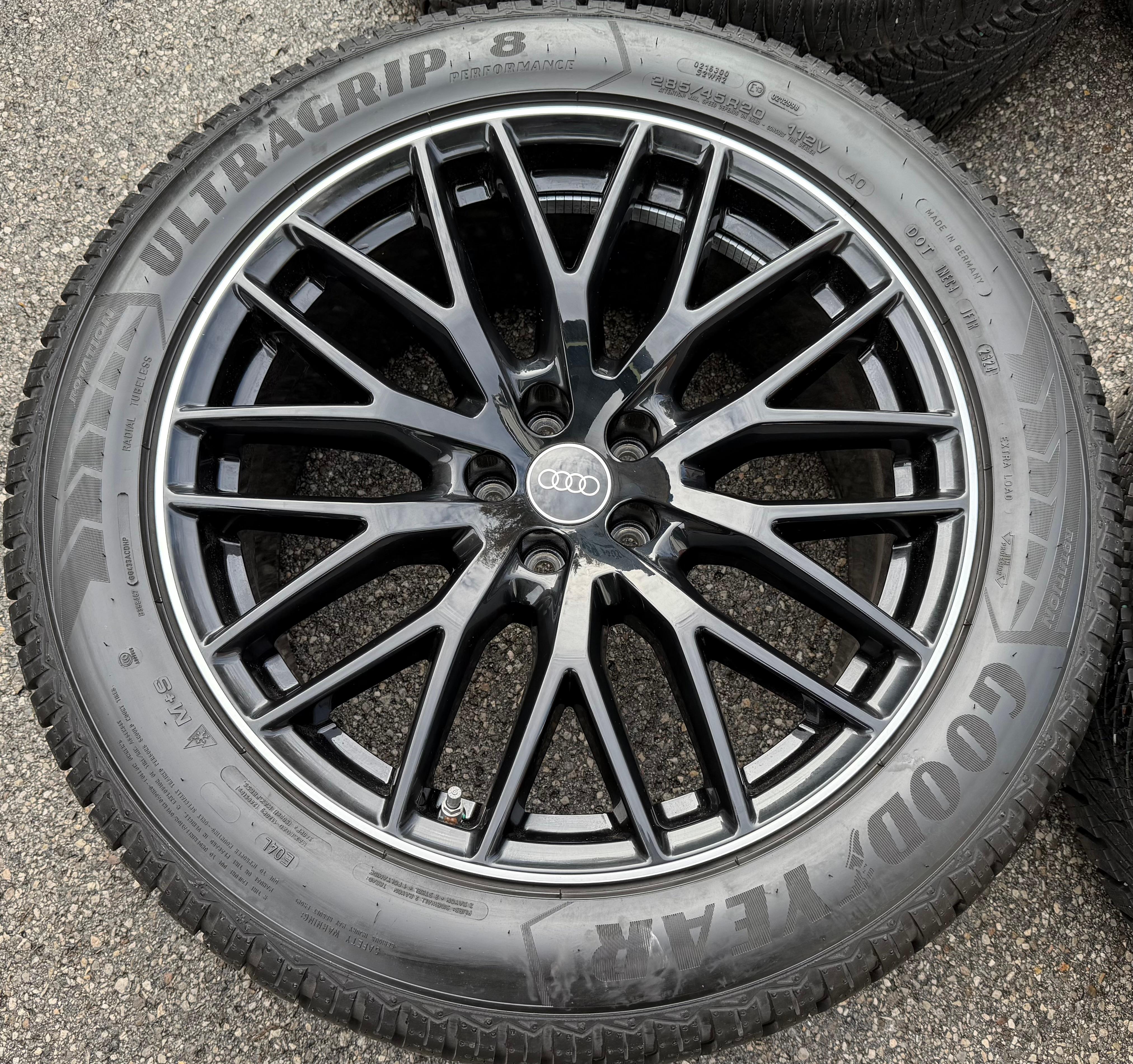 4 ruedas de invierno de aleación originales de 20" para Audi Q7 4M 4M0601025CR 285/45R20 112V Goodyear