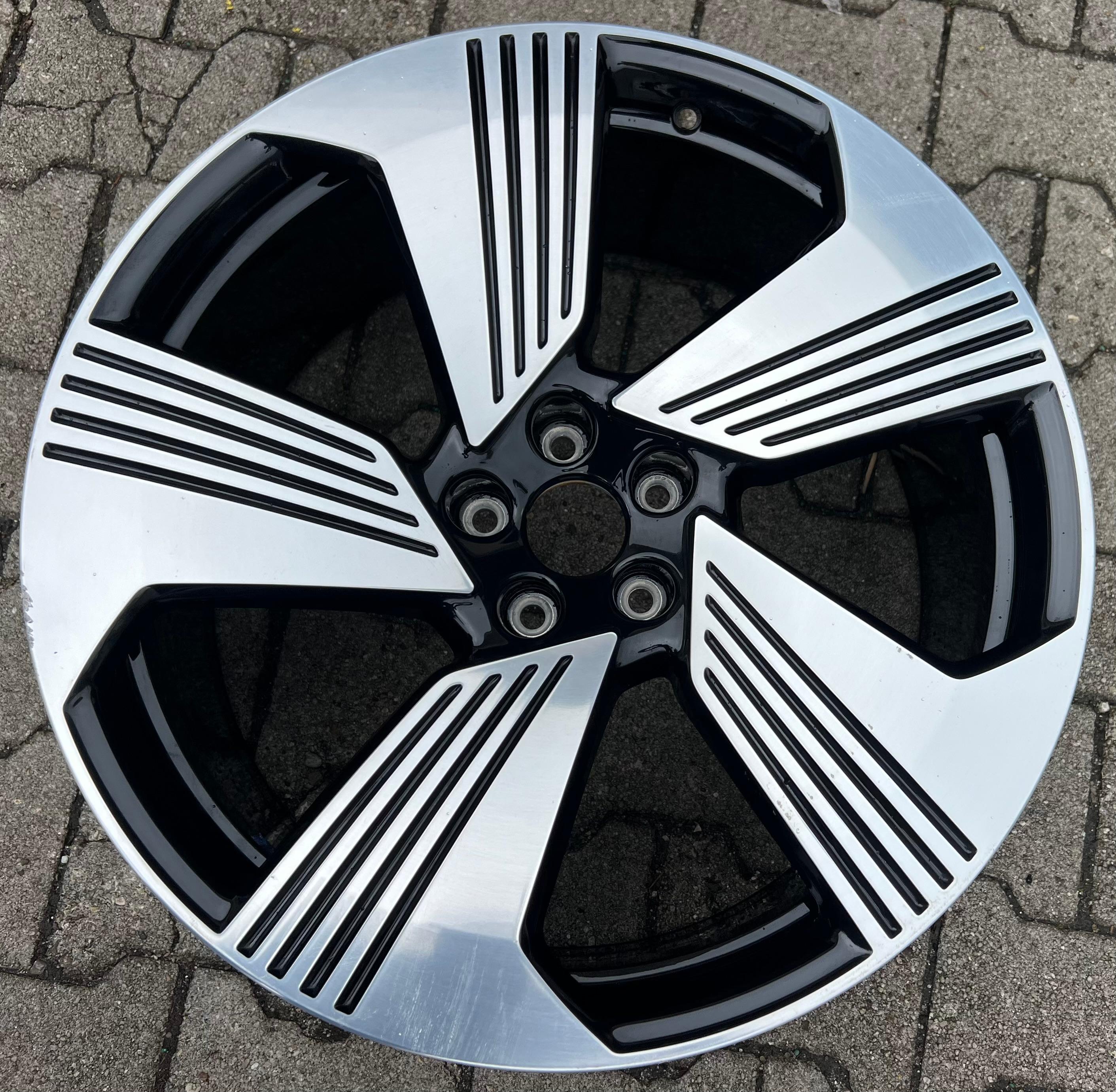 1 cerchio in lega originale da 21" per Audi e-tron e Q8 e-tron, codice 4KE601025AC, spedizione gratuita
