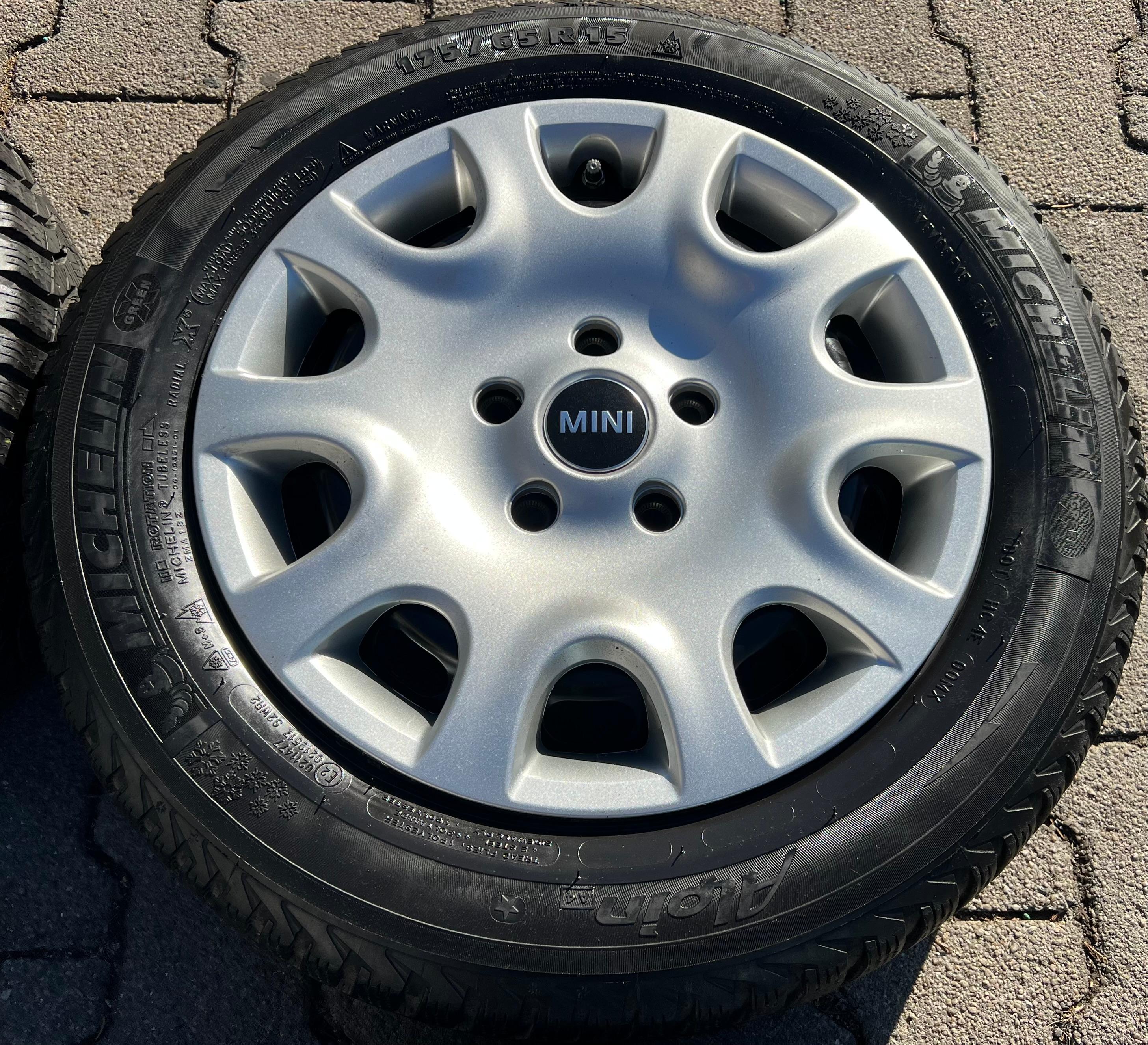 4 RUEDAS DE INVIERNO MINI F55 F56 F57 175/65R15 84H RDKS 6851510 MICHELIN RDKS ENTREGA GRATUITA