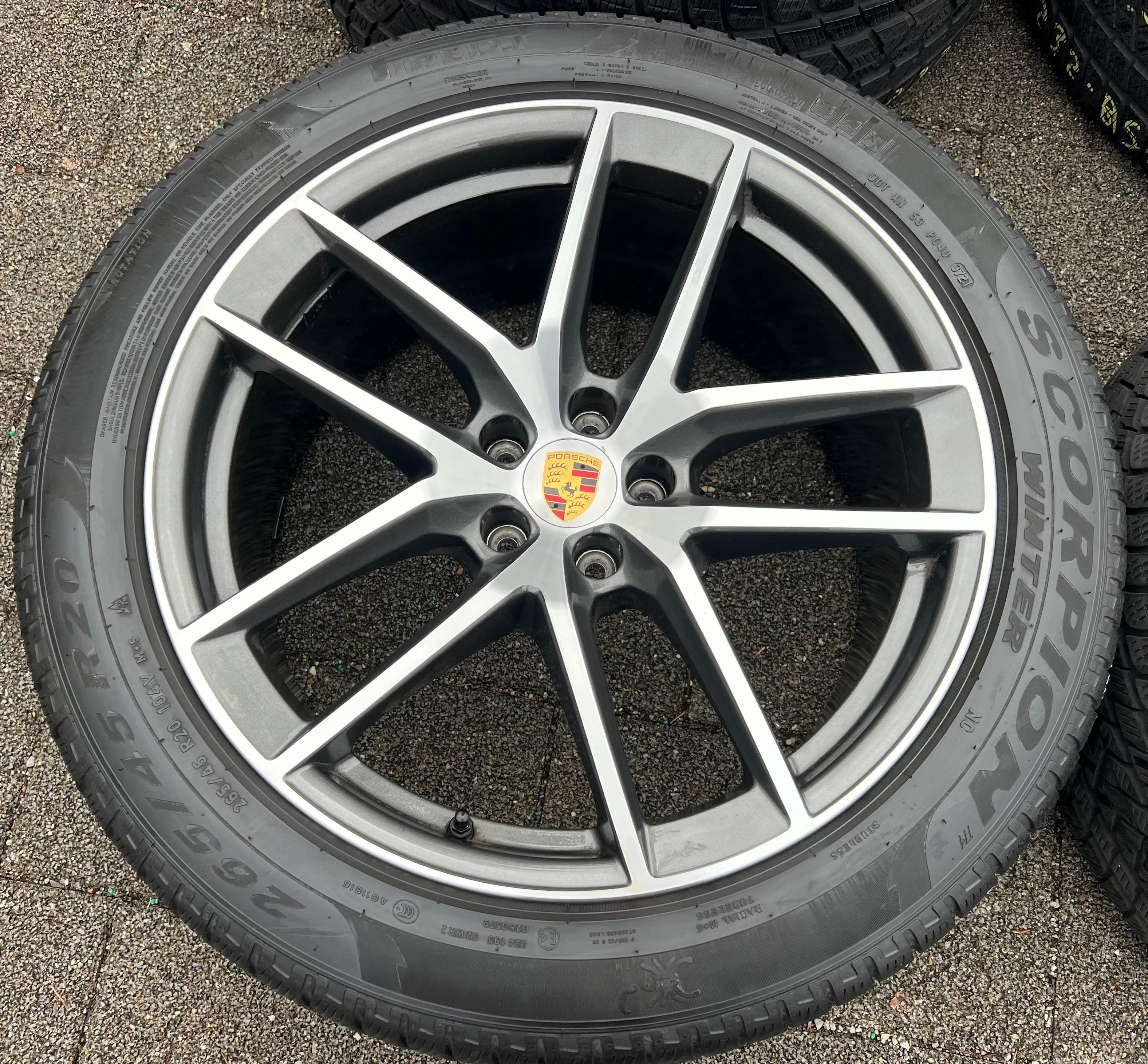 4 ORIGINELE 20" LICHTMETALEN WINTERWIELEN PORSCHE MACAN 265/45R20 104V 295/40R20 106V BANDENDRUKCONTROLESYSTEEM