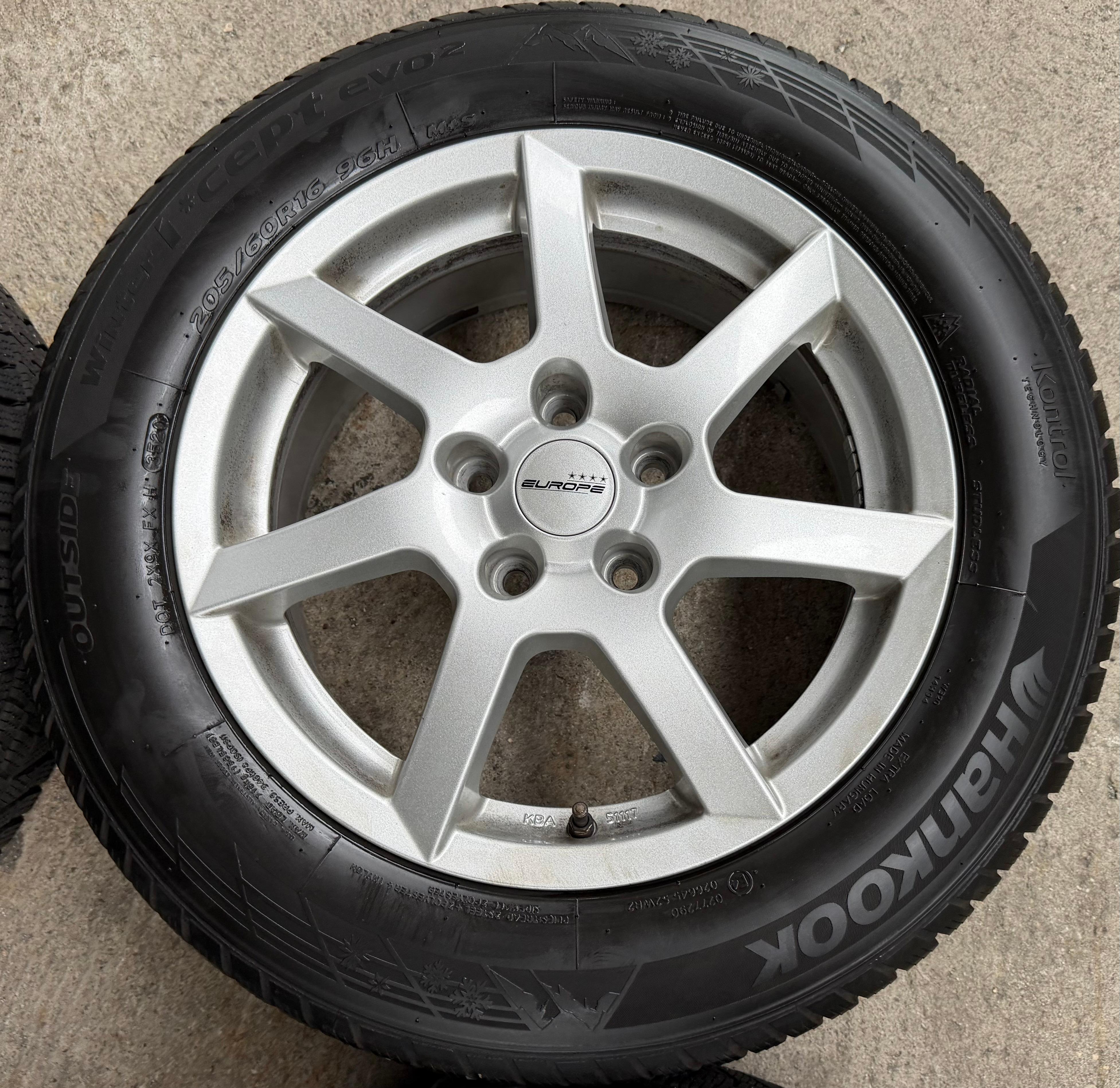 4 Alu Winterräder Audi A4 8K B8 B81 205/60R16 96H Hankook Winter