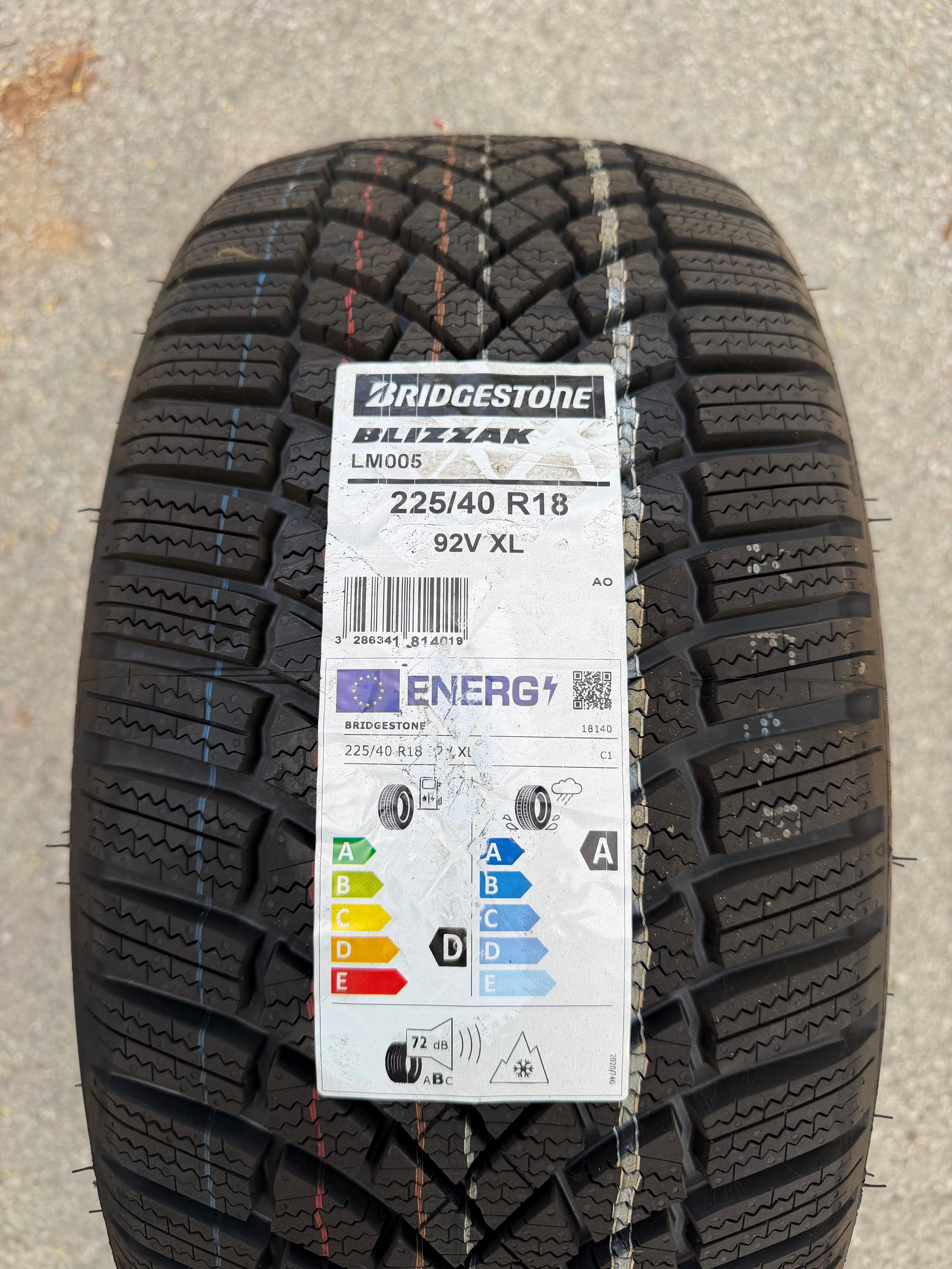 1 x 225/40R18 92V Winterreifen Bridgestone Blizzak LM005 2023