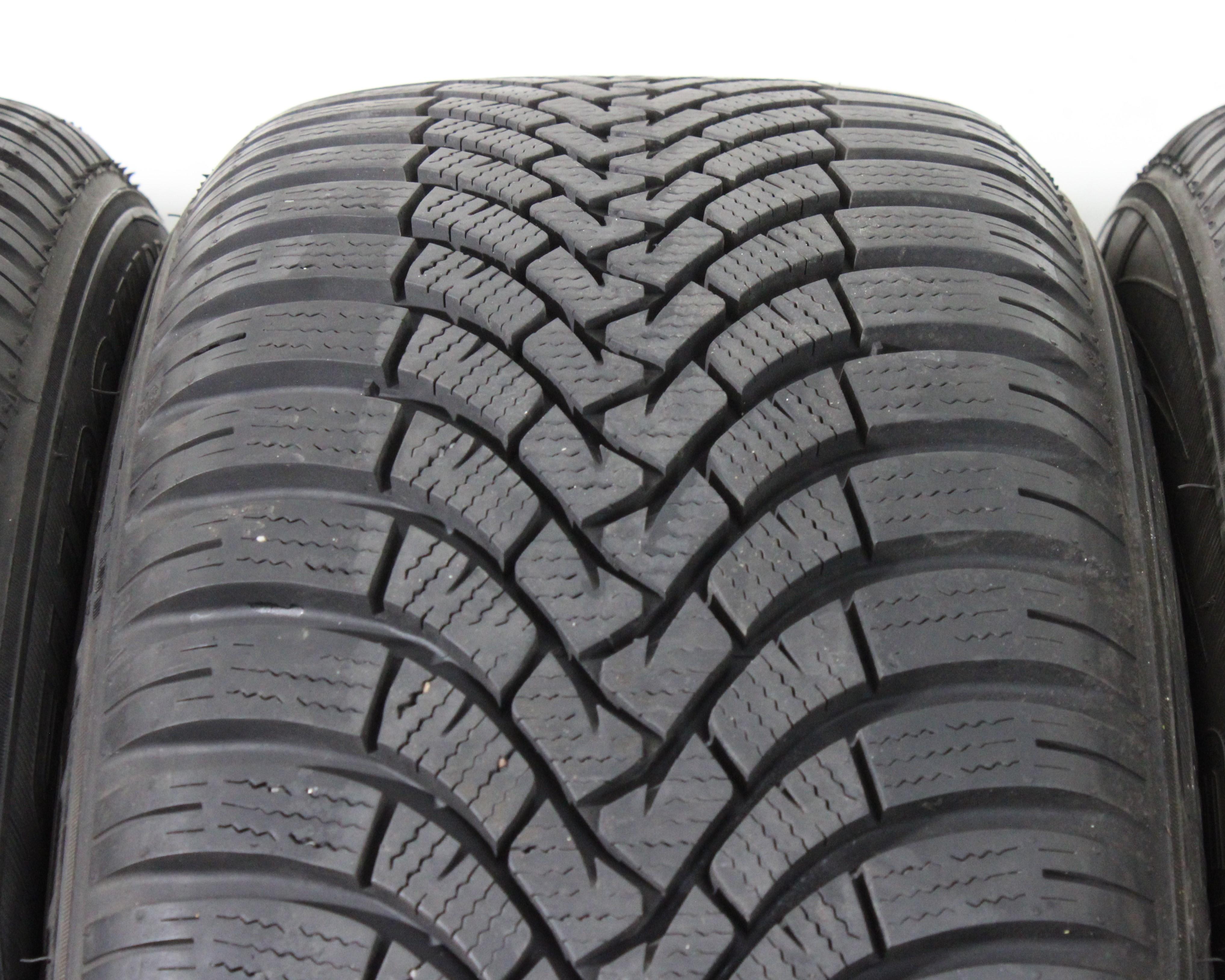 4 x 225/55R17 101V Winterreifen Falken Eurowinter HS01 8mm 2017 XL