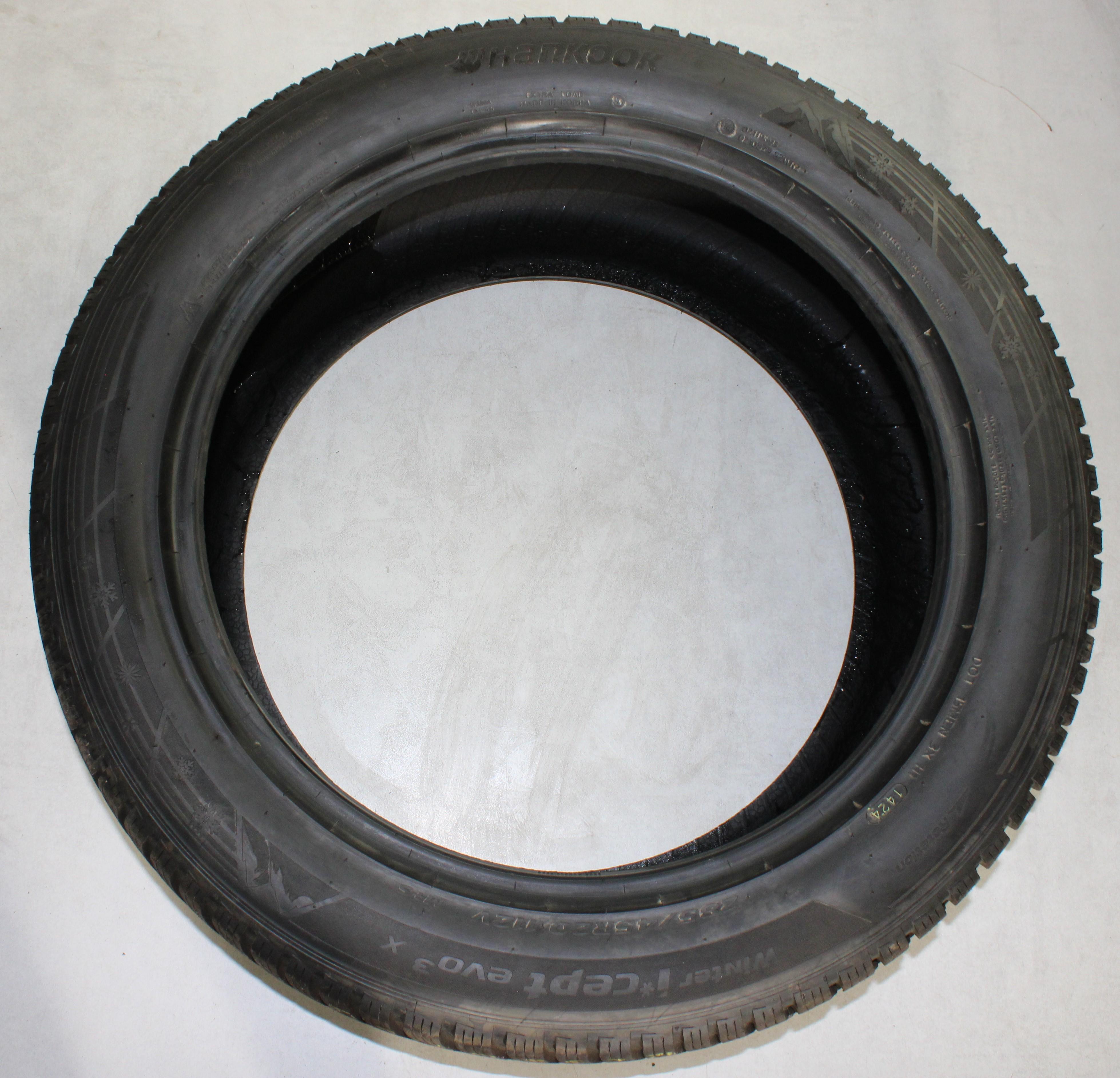 2 x 255/50R20 109V 2 x 285/45R20 112V Pneumatici invernali Hankook Winter I*Cept Evo 3 X 7,5-8 mm 2024