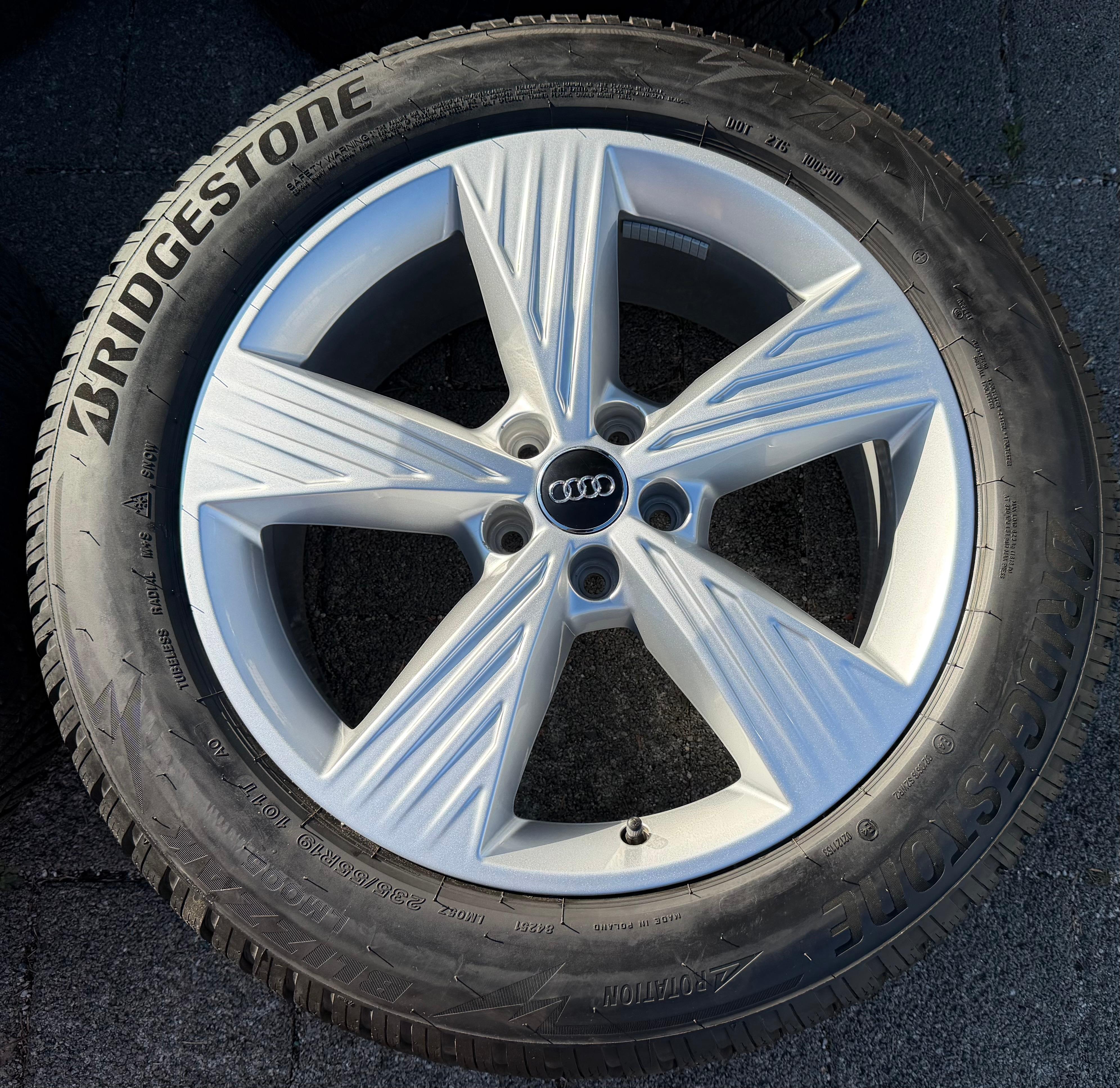 4 Original 19" Alu Winterräder Audi Q4 E-Tron Etron F4B F4N 235/55R19 101T 255/50R19 103T