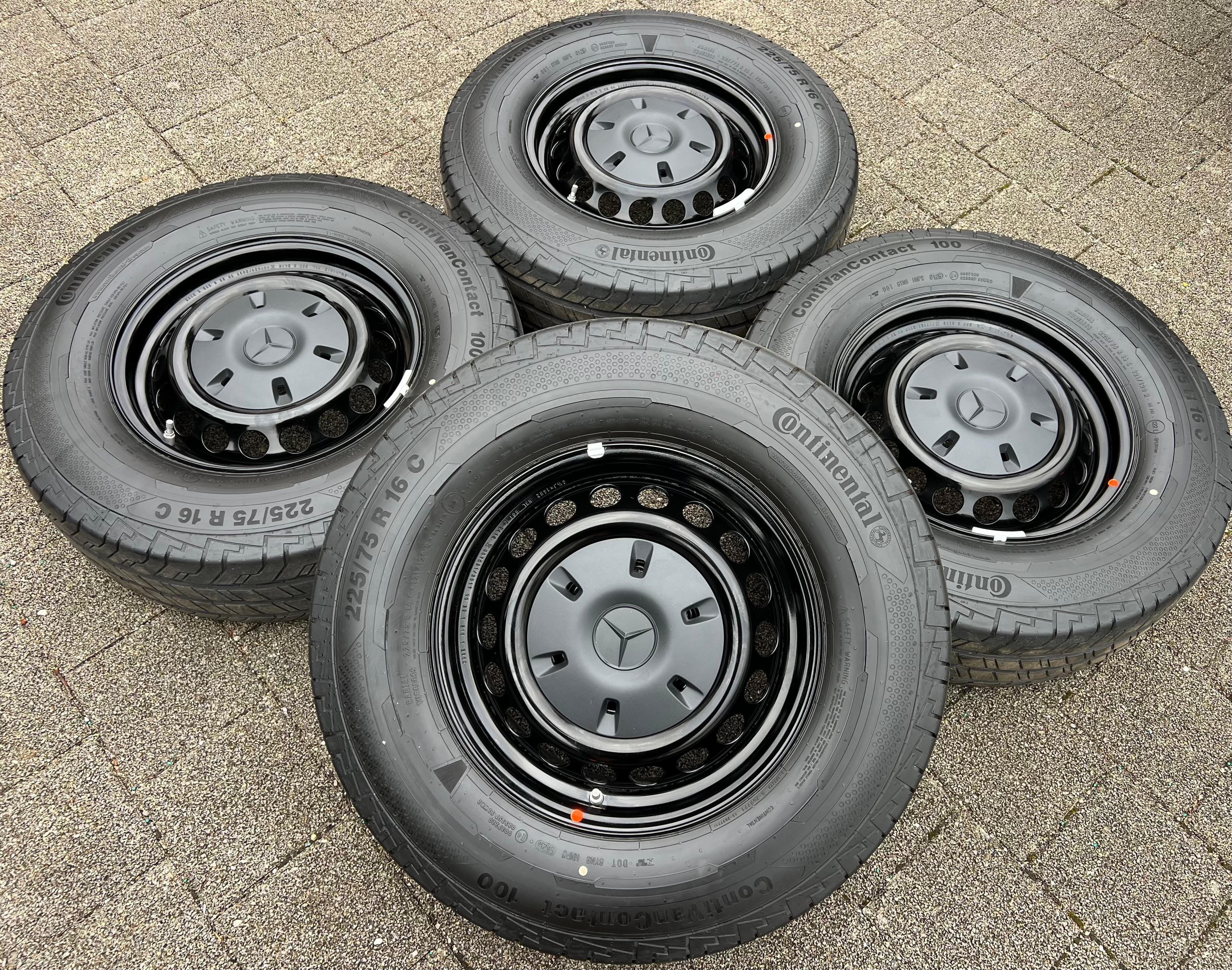 4 SOMMERRÄDER MERCEDES SPRINTER W907 225/75R16C 121/120R CONTINENTAL 2025 NEUWERTIG