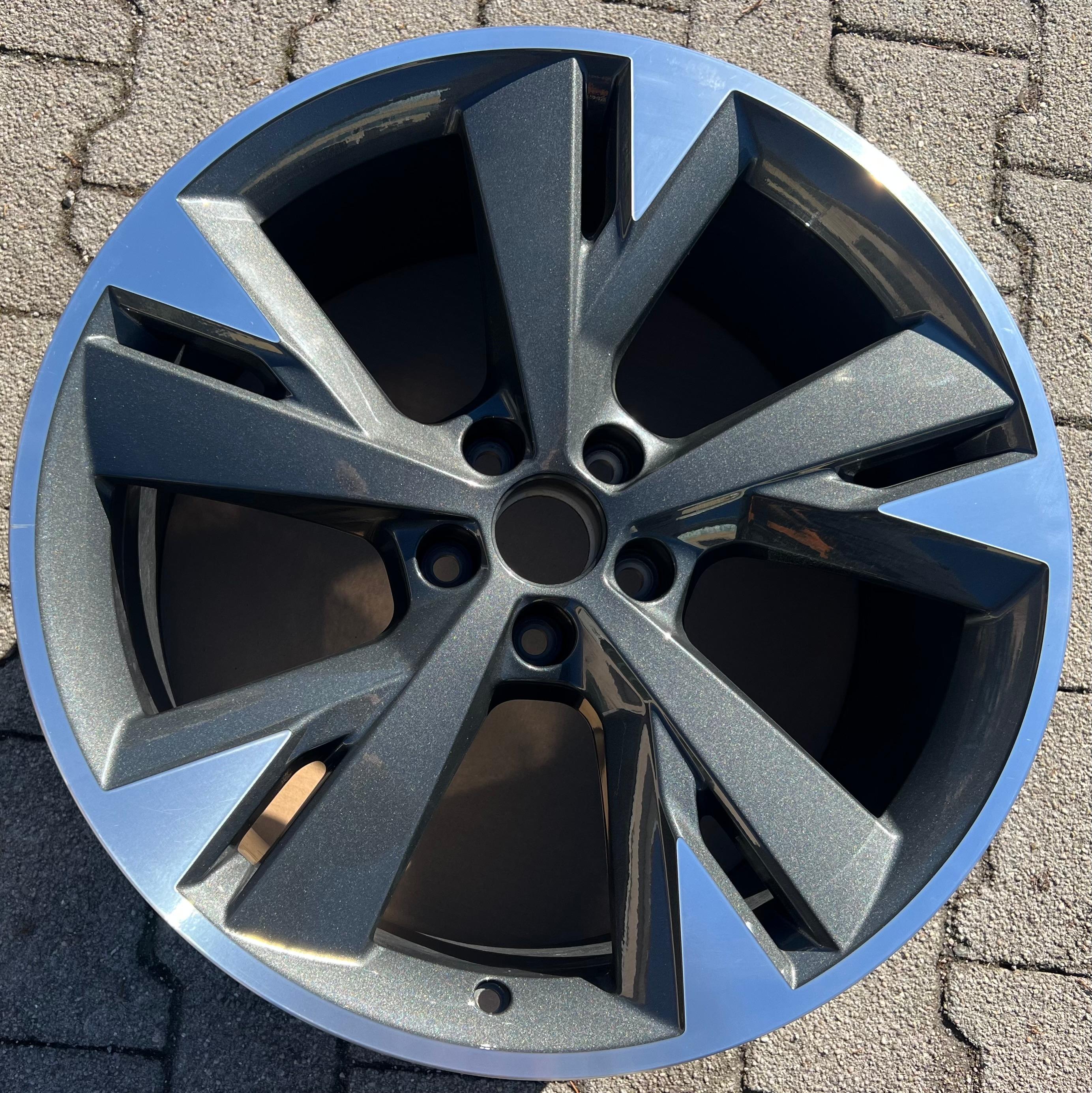 1 ORIGINELE 20" ALUMINIUM VELG VOOR AUDI Q4 E-TRON 89A601025M 9x20 ET42 GRATIS VERZENDING