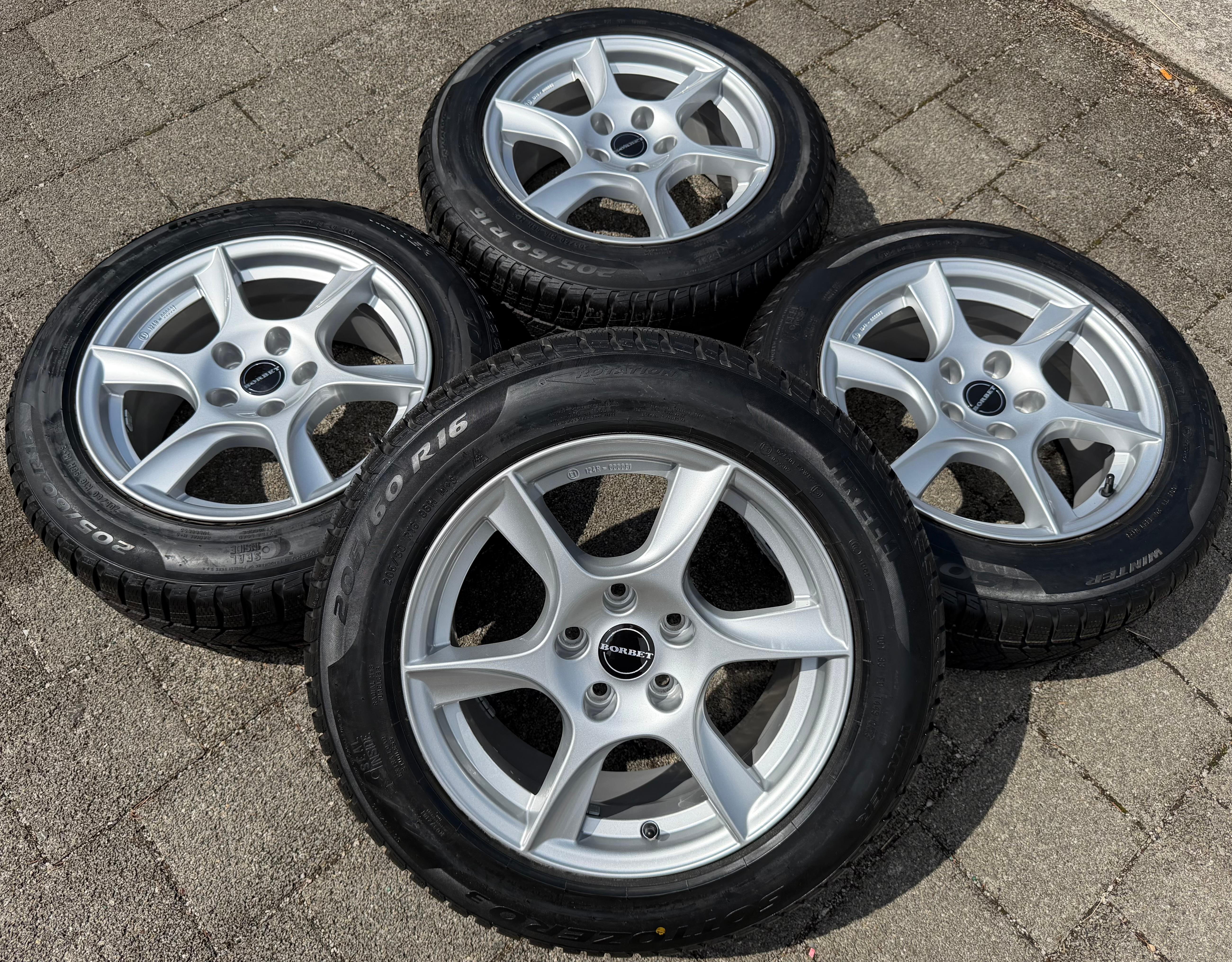 4 Alu Winterräder Audi A4 8K B8 B81 205/60R16 96H Pirelli NEU