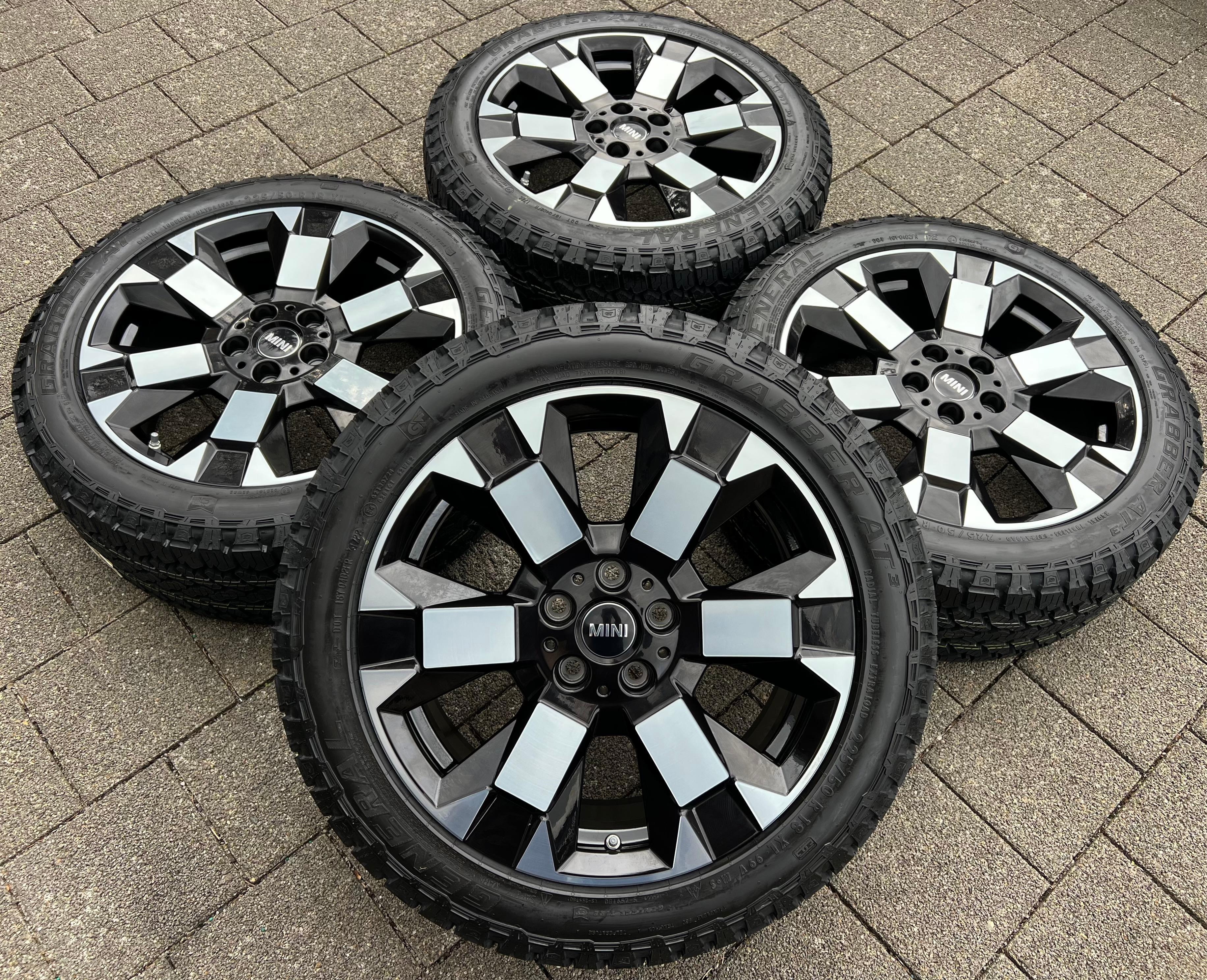 4 ORIGINAL 18" ALU ALLWETTERRÄDER MINI COUNTRYMAN F60 UNTAMED SPOKE 897 FREIHAUS