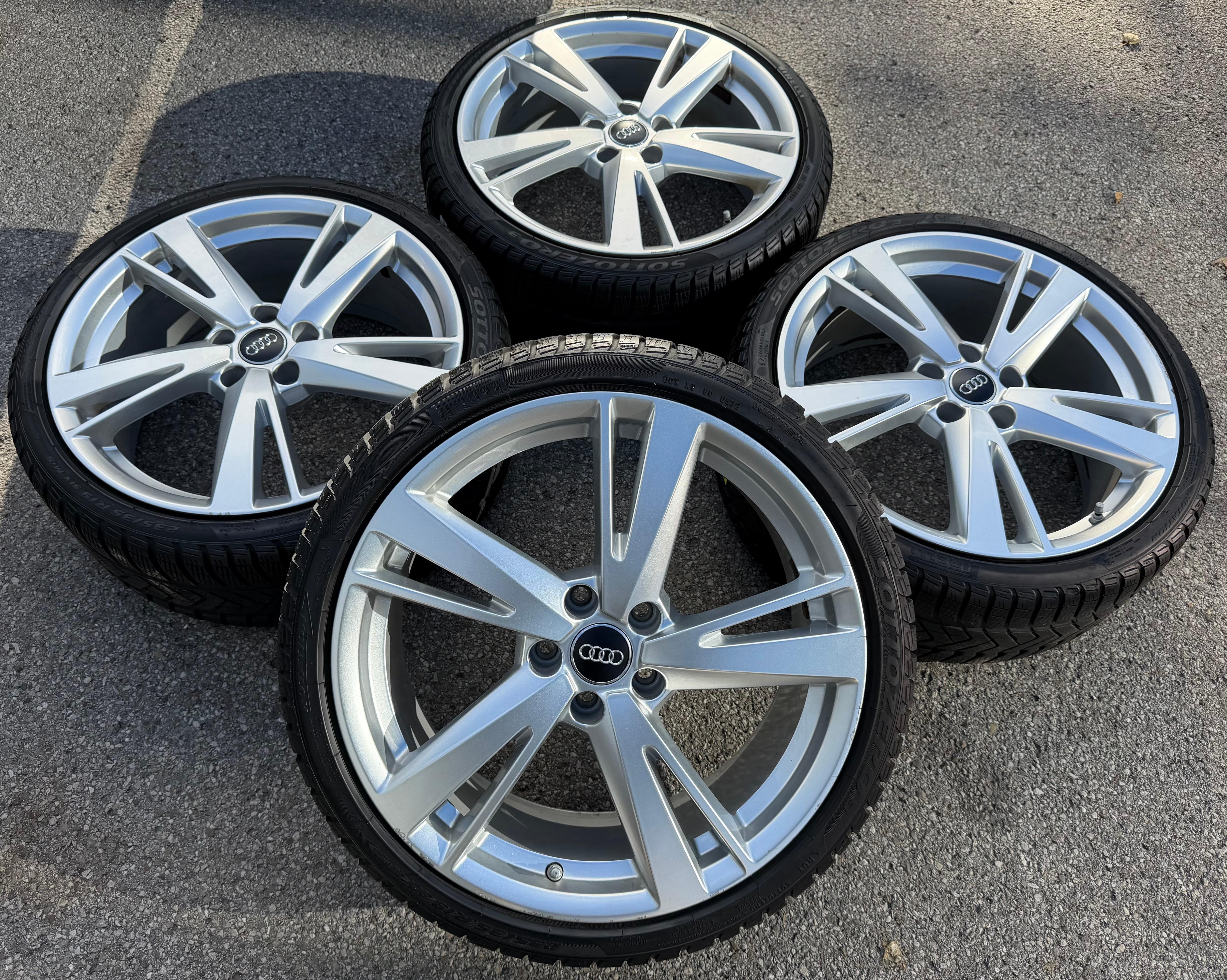 4 RUEDAS DE INVIERNO DE ALUMINIO ORIGINALES DE 19" PARA AUDI A3 S3 8V 8V0601025EJ 235/35R19 91V