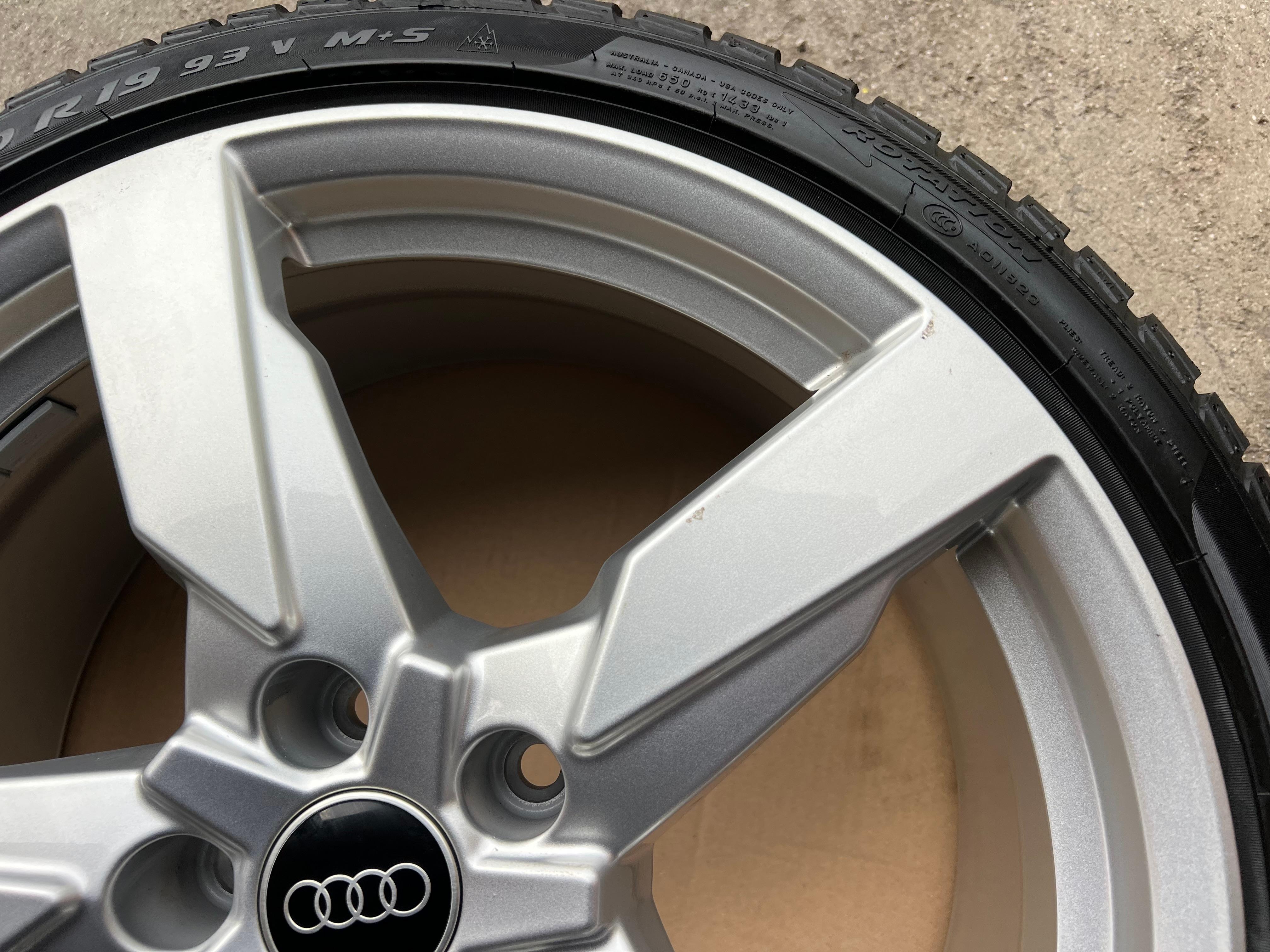 4 ORIGINAL 19" ALU WINTERRÄDER AUDI TT TTS 8S 8S0601025AG 225/40R19 93V PIRELLI