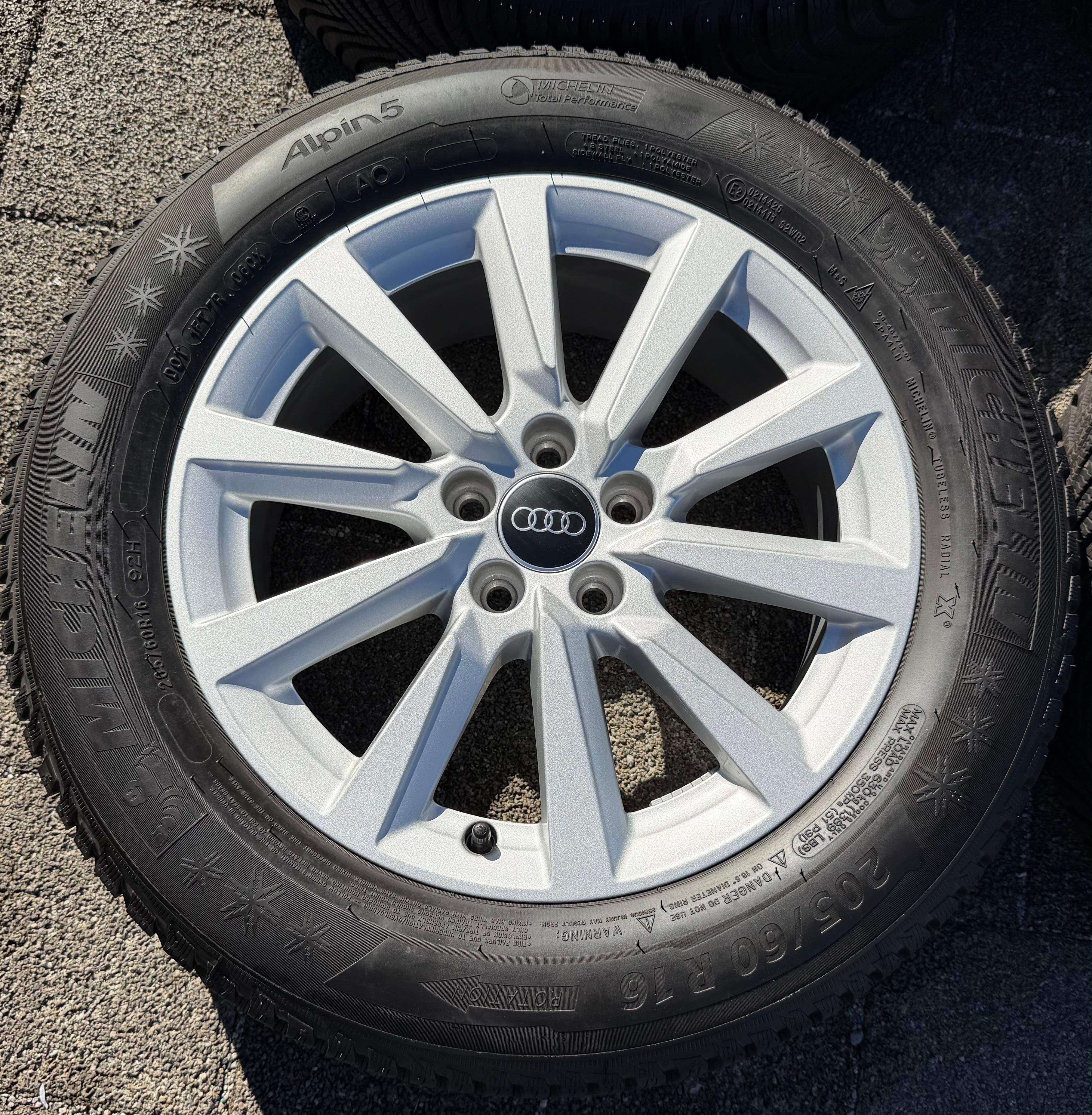 4 Original Alu Winterräder Audi A1 GB GBH 82A601025C 205/60R16 92H 2024 Michelin