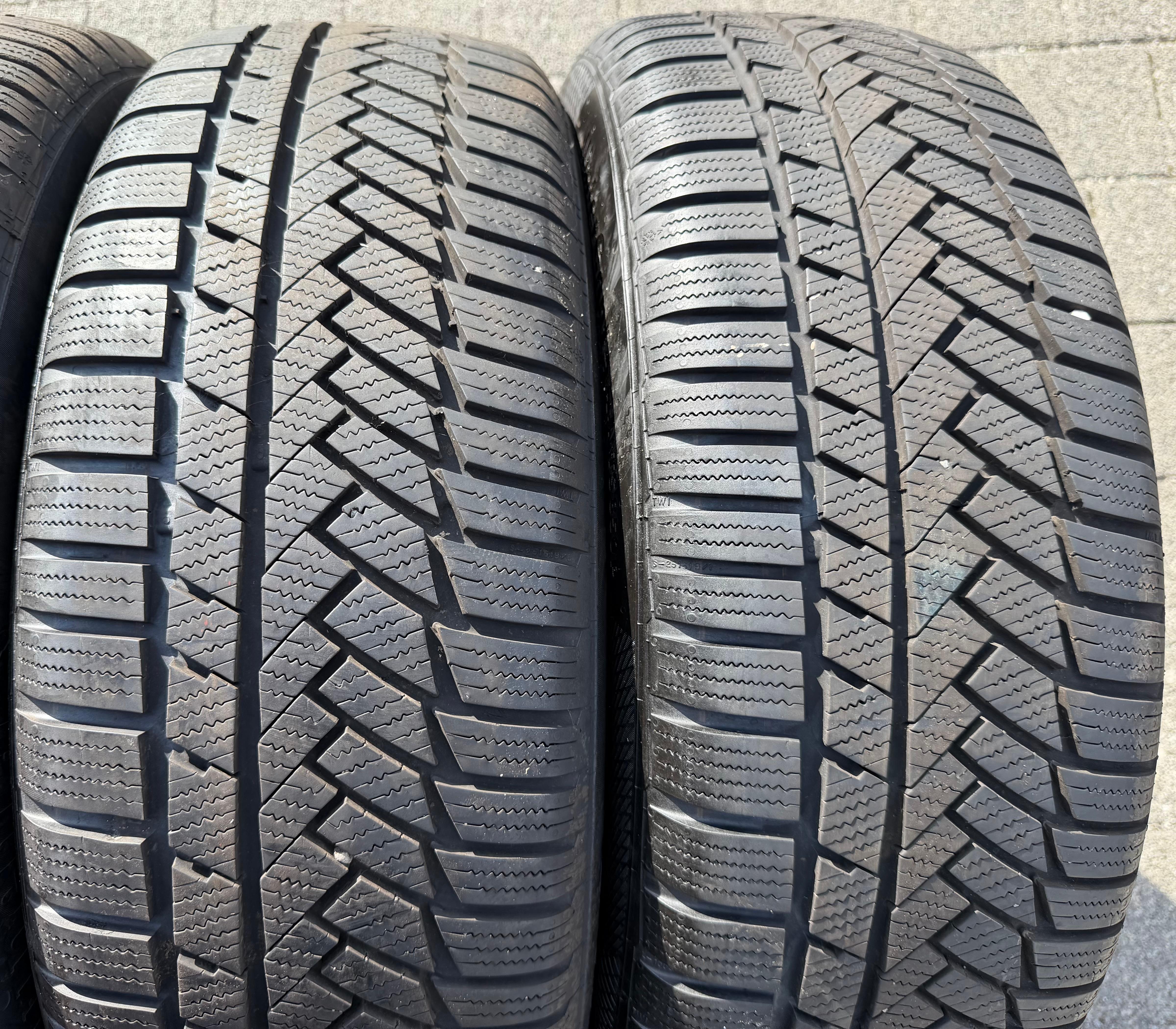4 Original 19" Alu Winterräder Audi Q3 F3B 83A 83A601025N 235/50R19 99V Continental