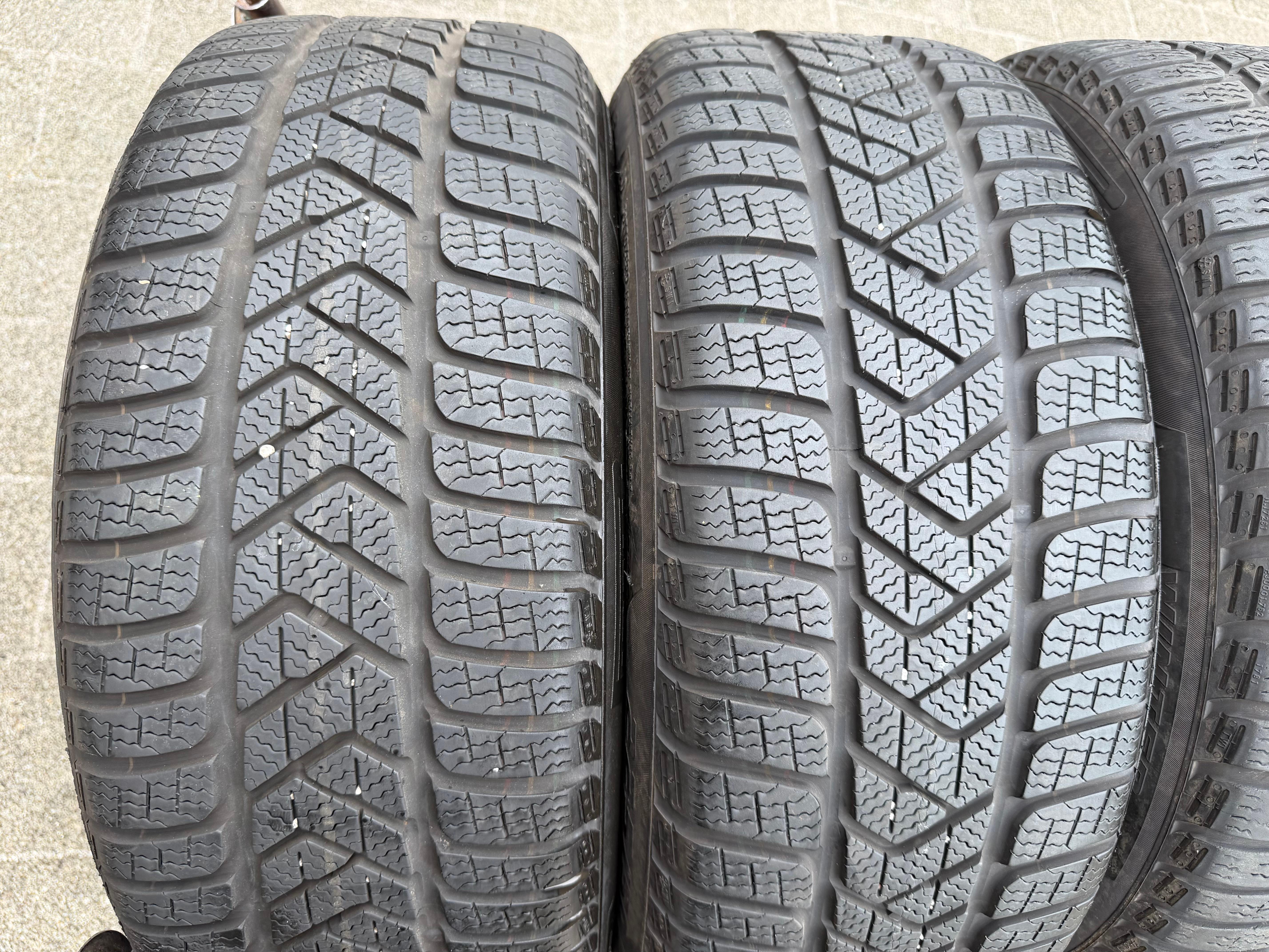 4 roues hiver complètes en aluminium d’origine 17" Audi A5 F5 8W 225/50R17 98H 8W0601025AE Pirelli