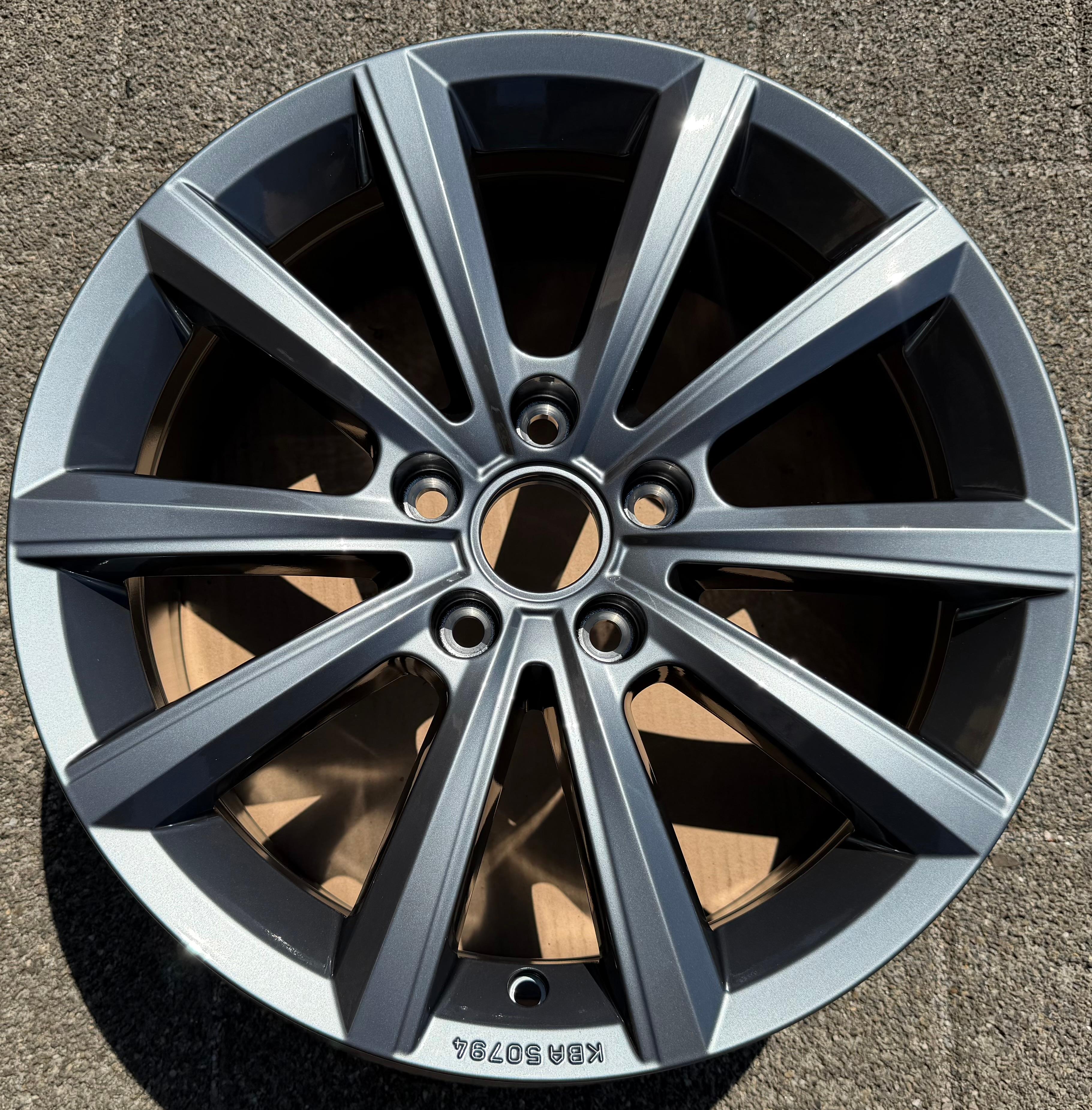 1 X Original 17" Alufelge VW T-Roc A11 Beetle 2GA601025A 7x17 ET45 Merano