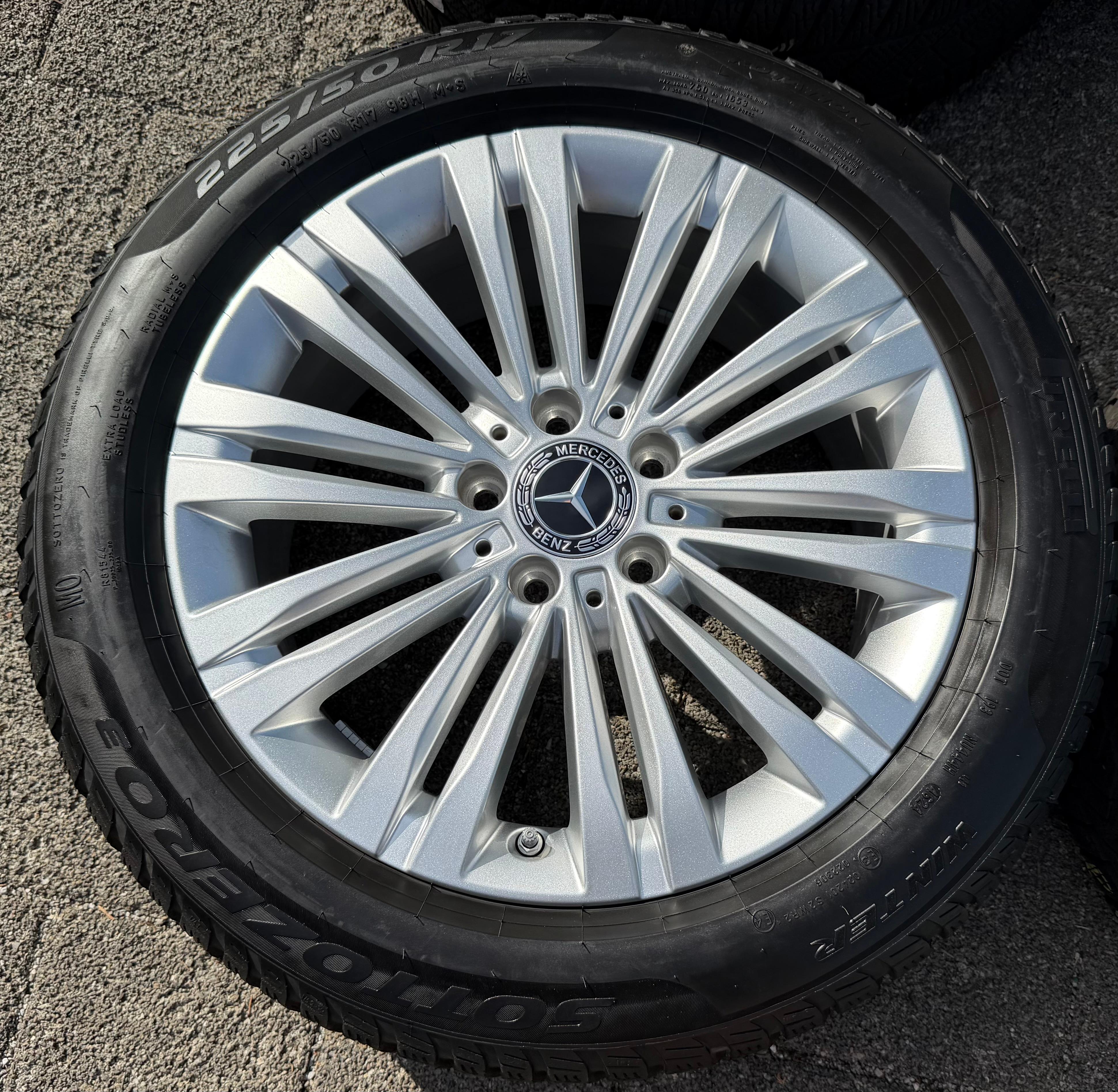 4 Original 17" Alu Winterräder Mercedes C-Klasse W206 A2064014400 2024 Pirelli