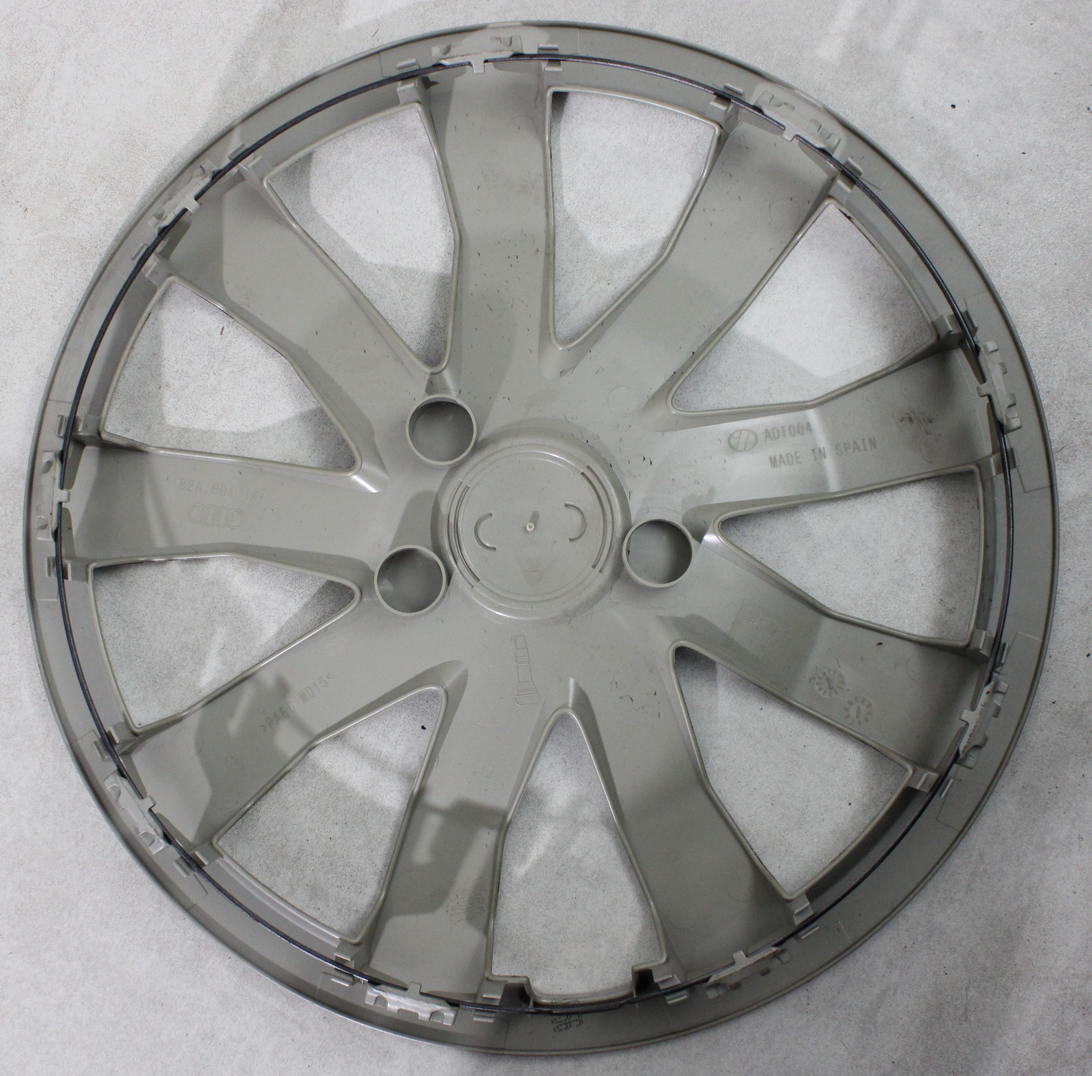 4 TAPACUBOS ORIGINALES DE 15" PARA AUDI A1 GB 82A601147 15 PULGADAS