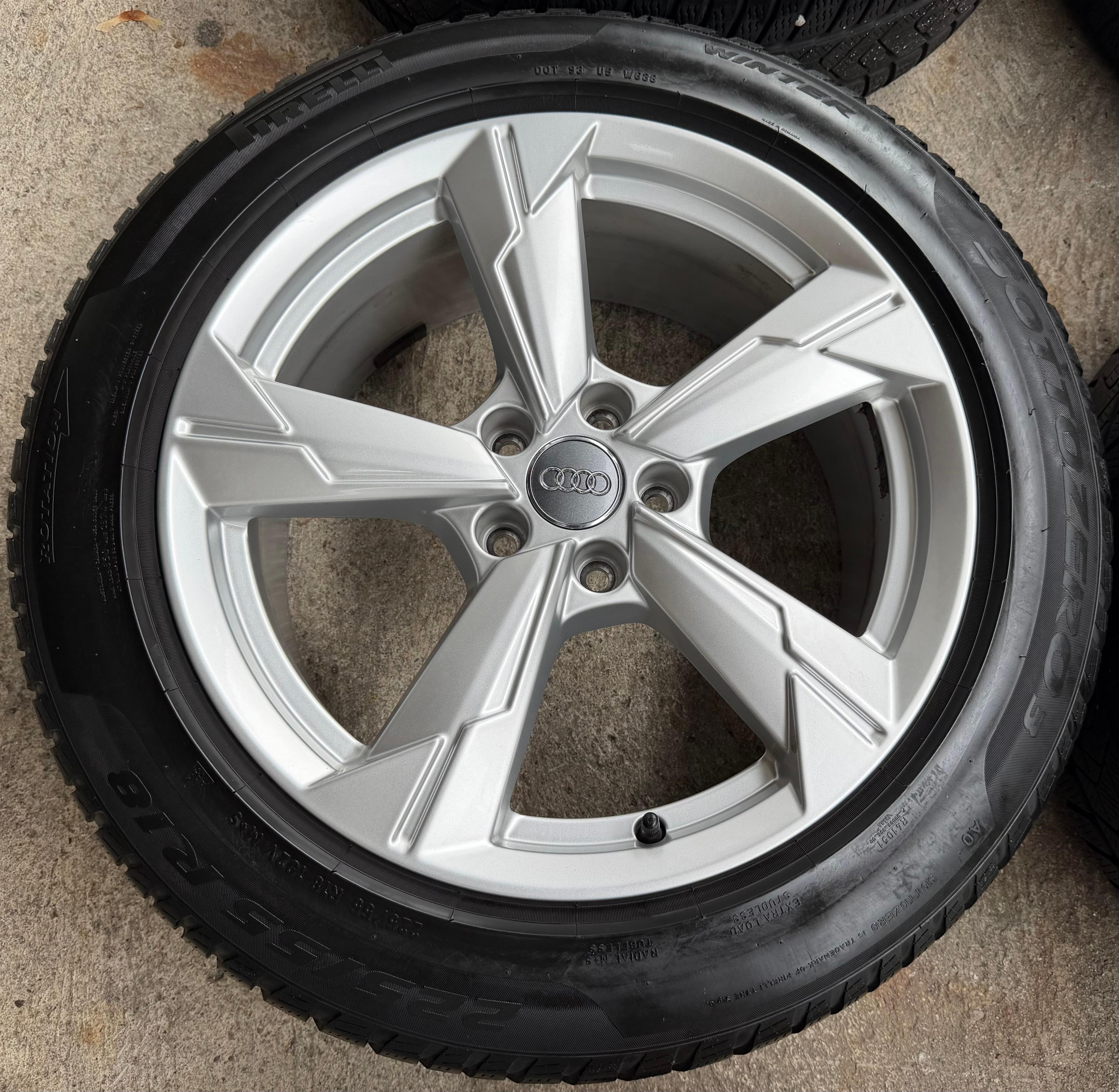 4 ruedas de invierno originales de aleación de 18" para Audi A6 4K C8 225/55R18 102V Pirelli 2021