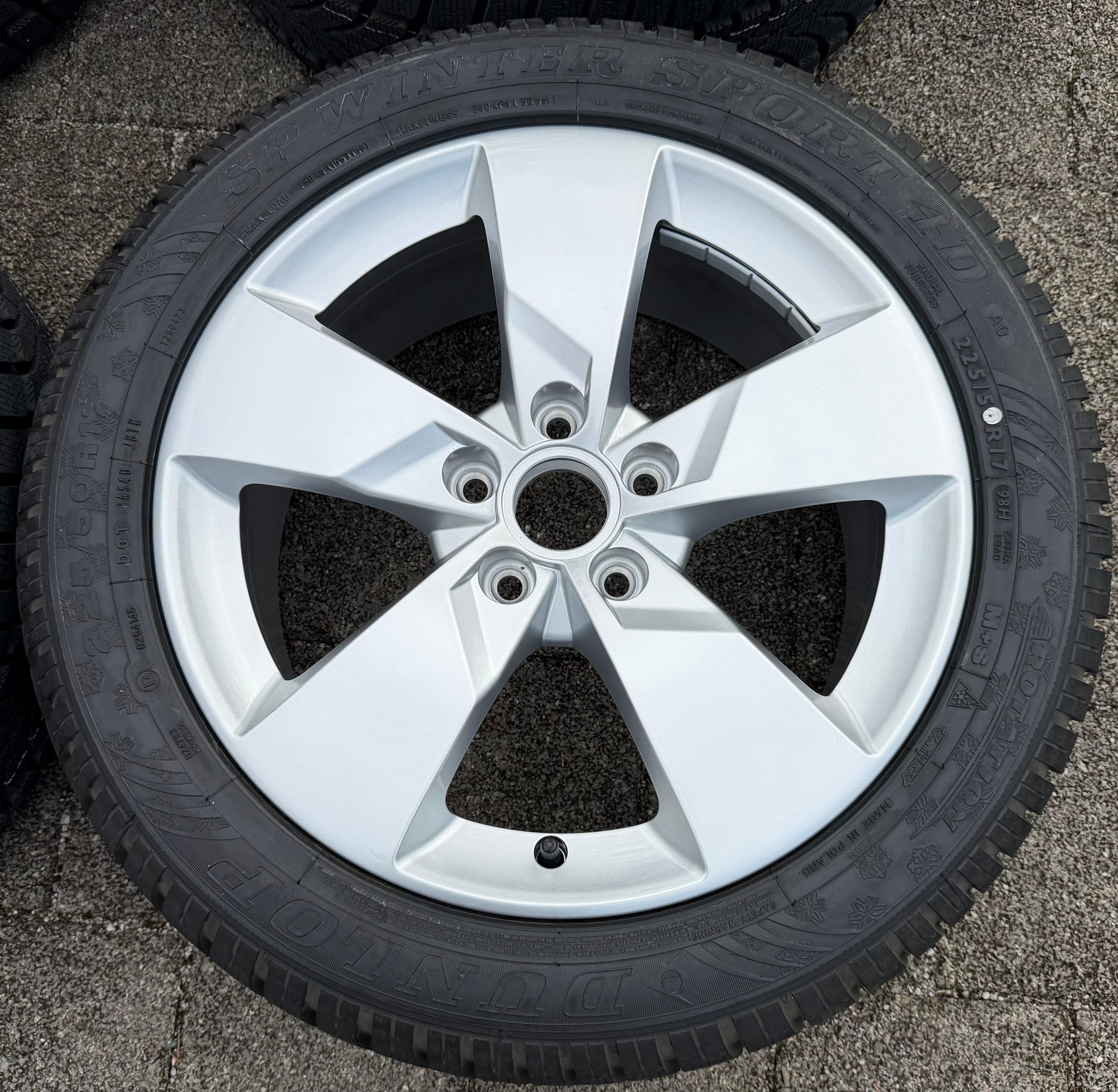 4 Orignal 17" Alu Winterräder Audi TT 8S 225/50R17 94H Dunlop 8S0601025J NEU