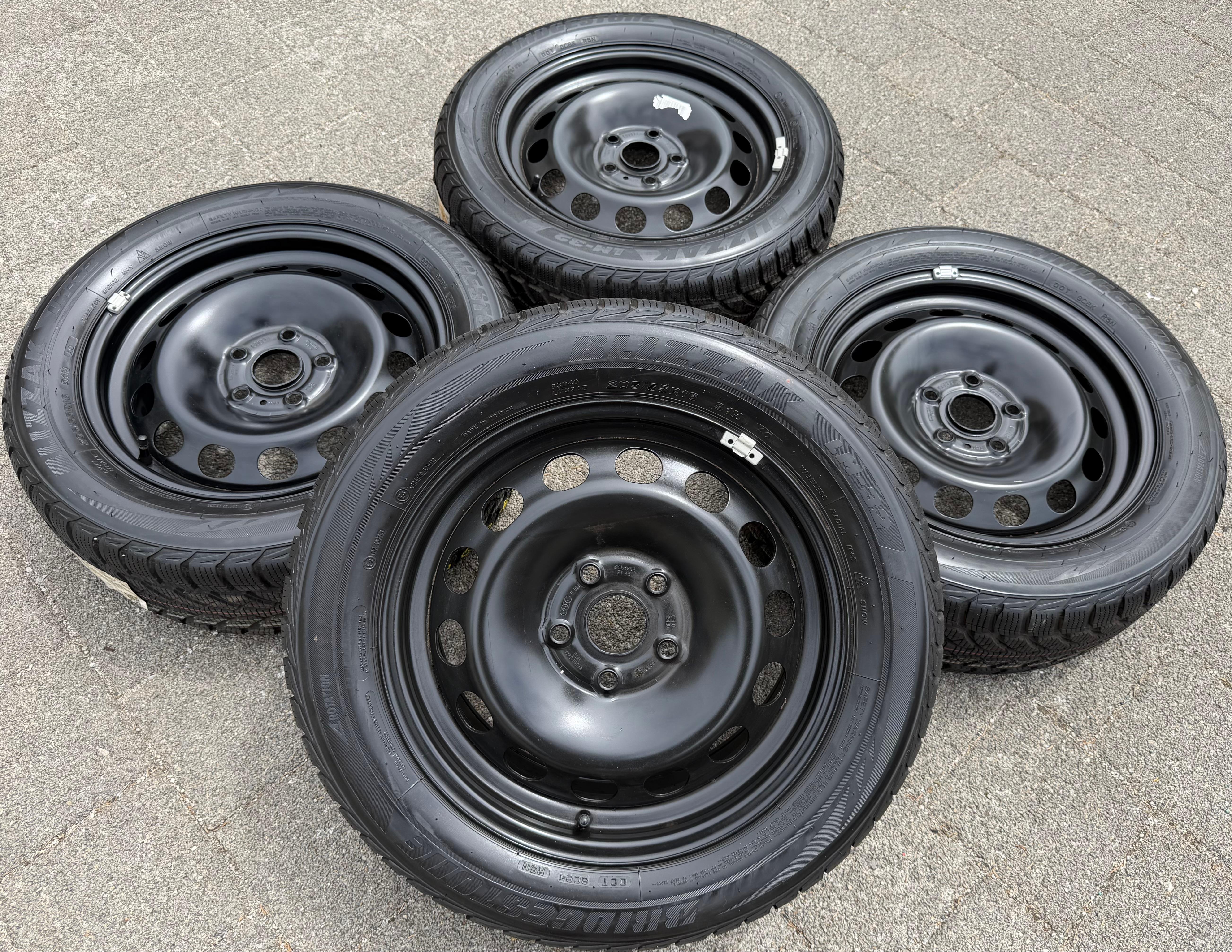 4 roues d'hiver pour Audi A3 8V Sportback Cabrio, 205/55R16 91H Bridgestone 8V0601027A