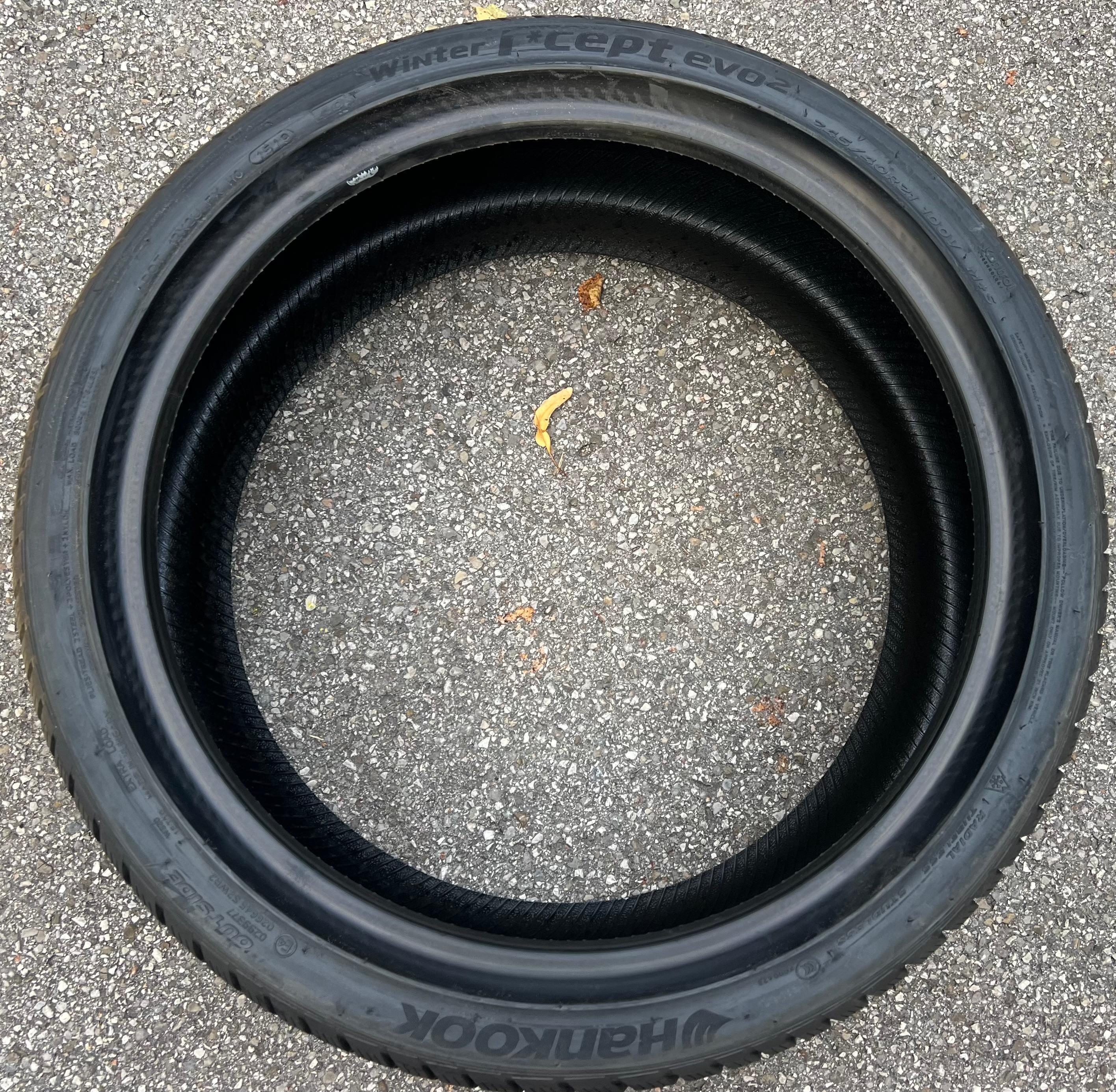 4 x 245/40R21 100V neumáticos de invierno Hankook Winter I*Cept Evo 2 NUEVOS 2019