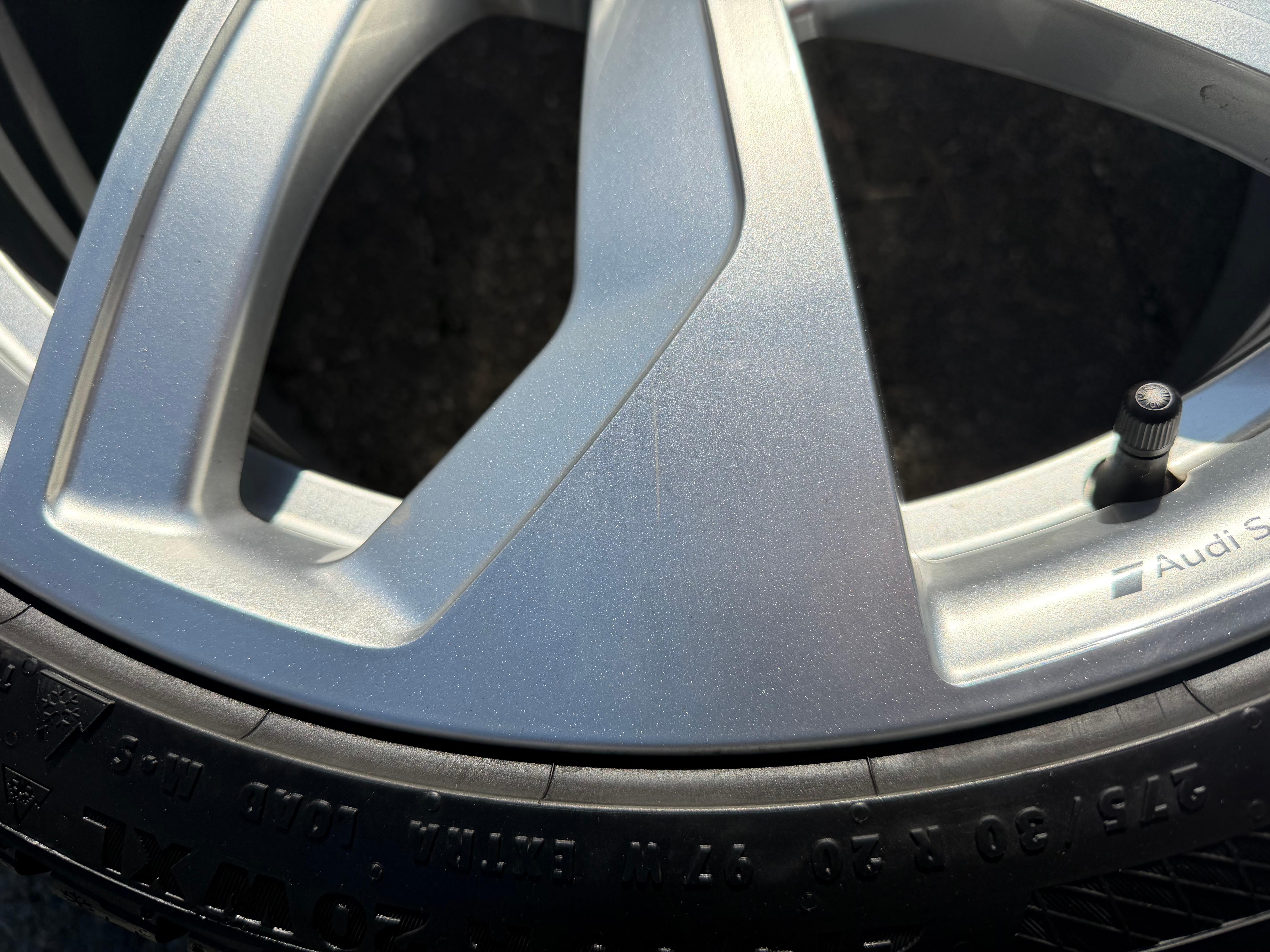 4 ruedas de invierno de aleación originales de 20" AUDI RS4 RS5 8W 275/30R20 97W 8W0601025DB Continental