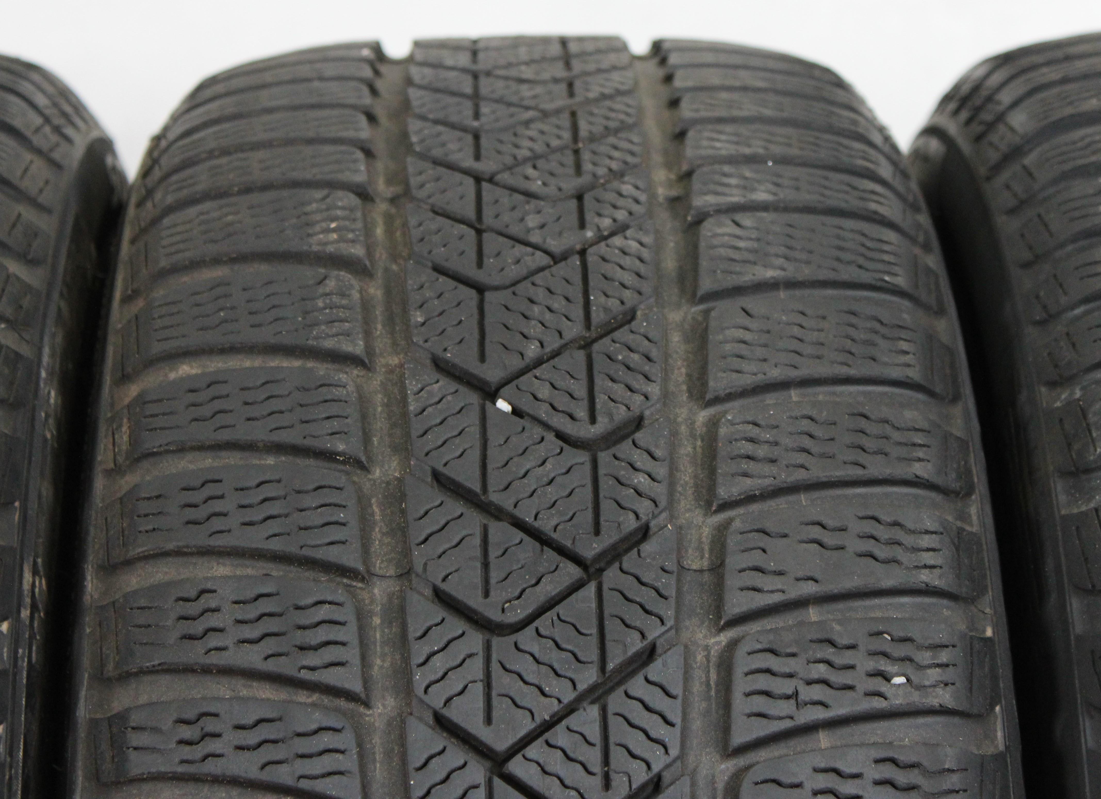 4 x 225/45R19 96V Winterreifen Pirelli Sottozero 3 Runflat 6,5mm 2020 *