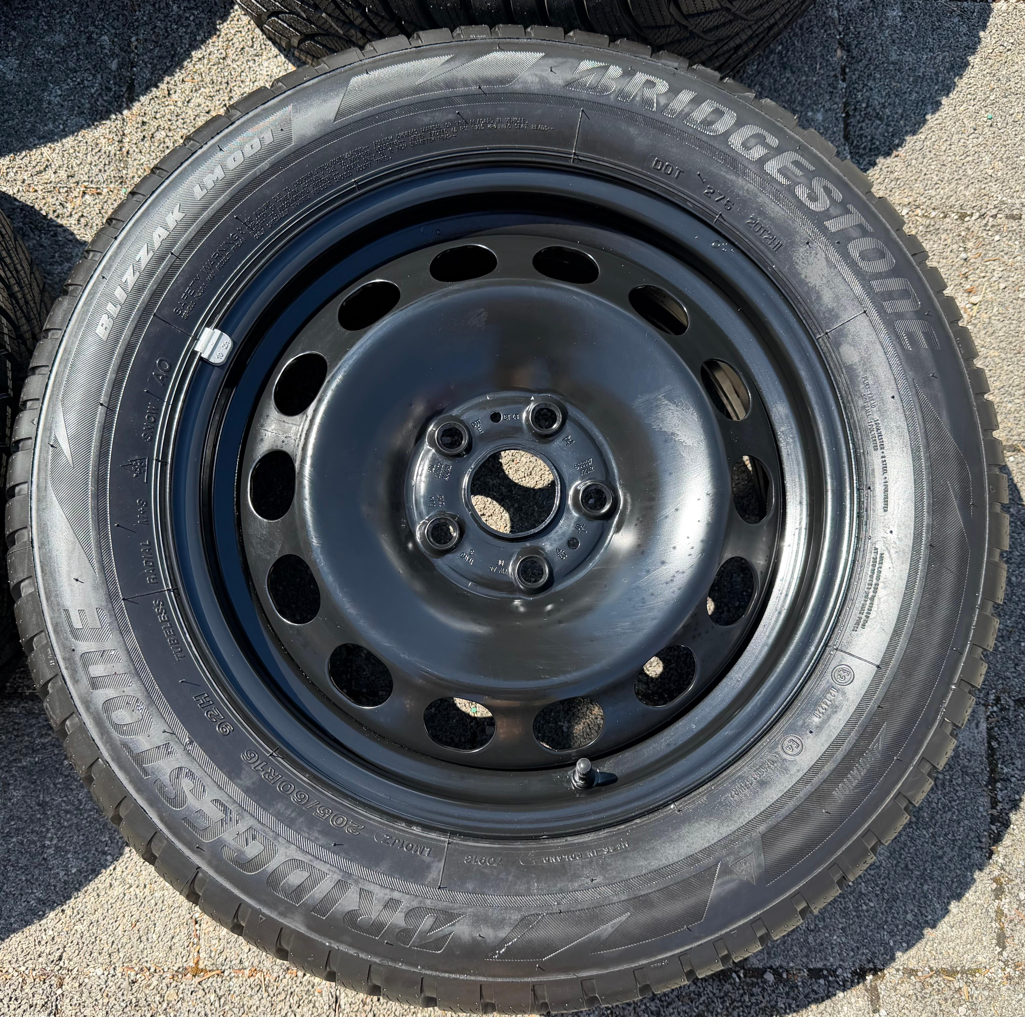 4 Winterräder Audi Q2 GA VW T-Roc 205/60R16 92H Bridgestone 5Q0601027AM NEU
