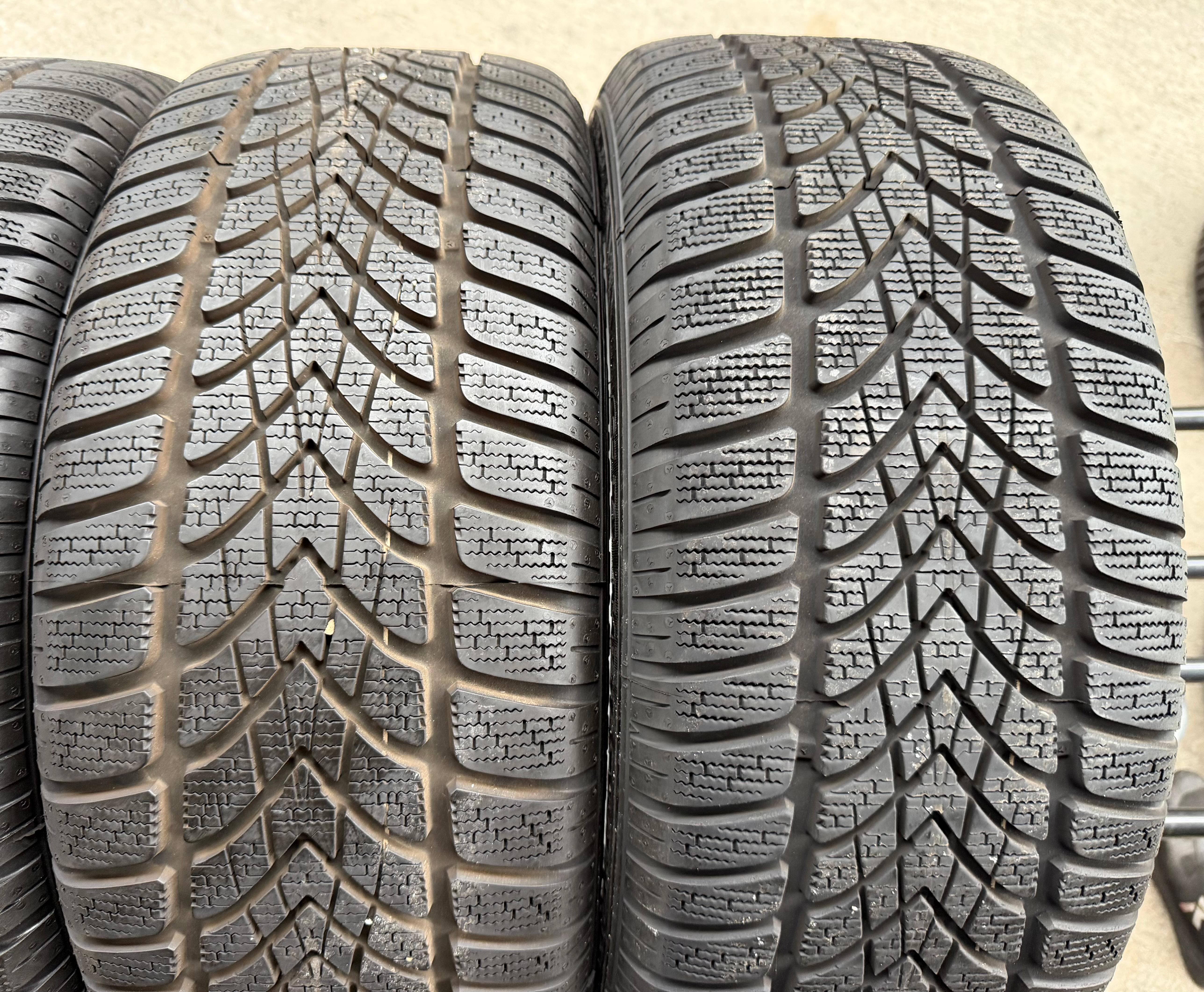 4 ruote in lega invernali originali da 17" per Audi TT 8S 225/50R17 94H Dunlop 8S0601025J