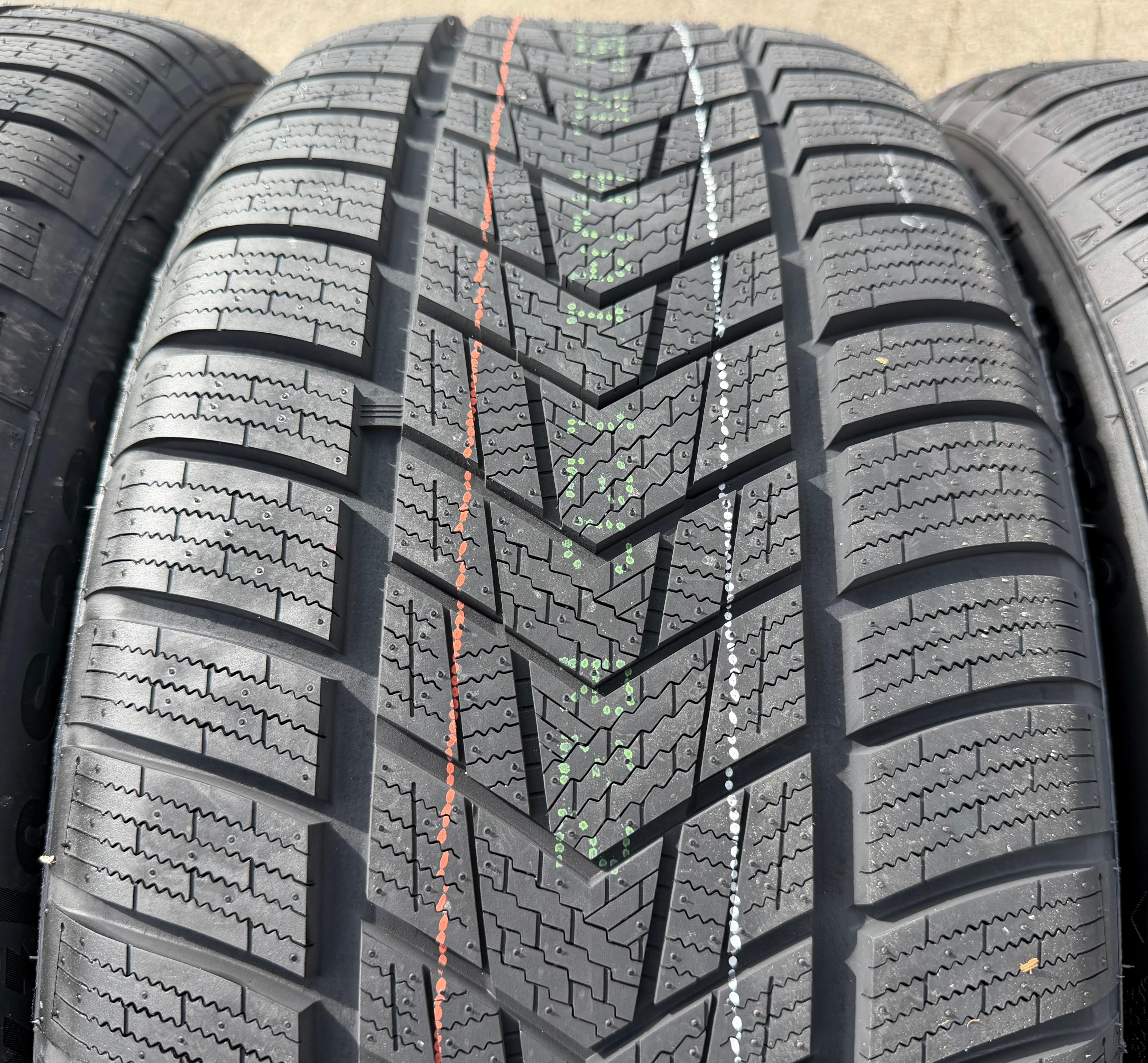 4 originele 20" aluminium wintervelgen Cupra Tavascan 255/45R10 105V Tracmax 2026