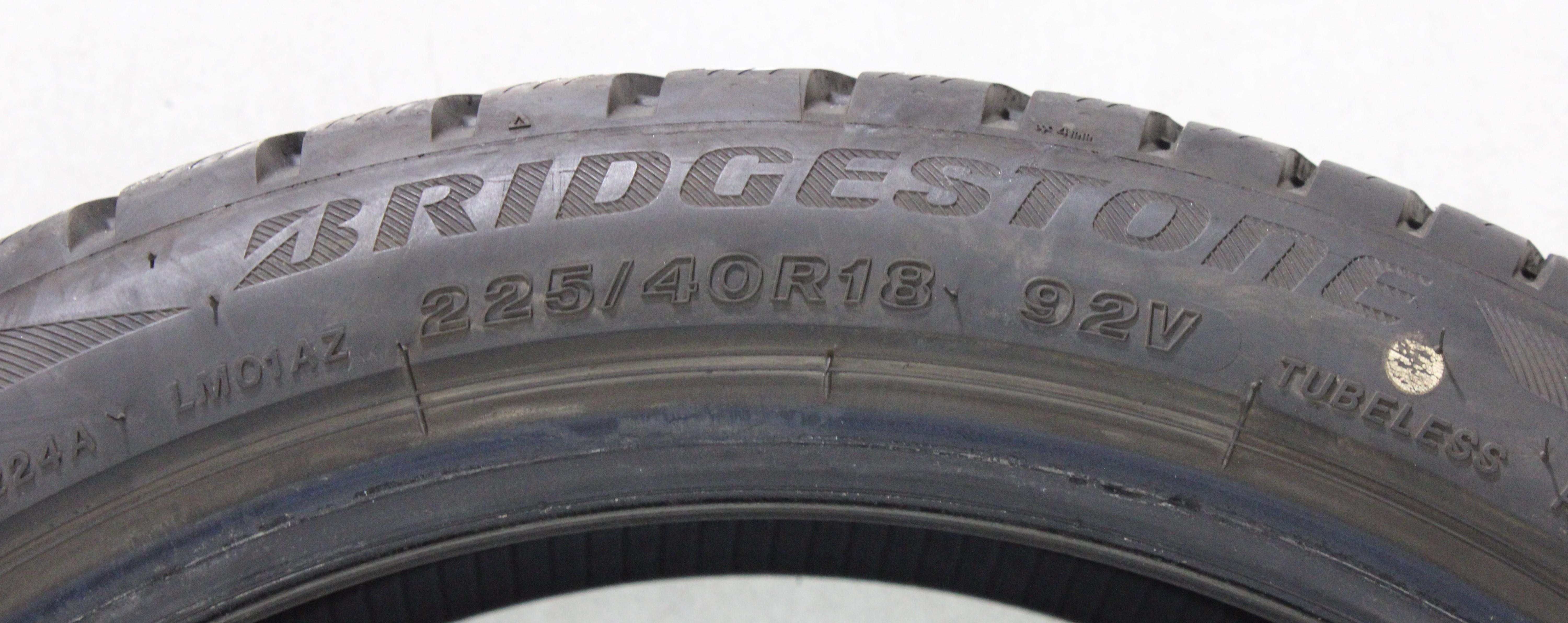 2 x 225/40R18 92V Winterreifen Bridgestone Blizzak LM005 * Runflat 7mm 2022