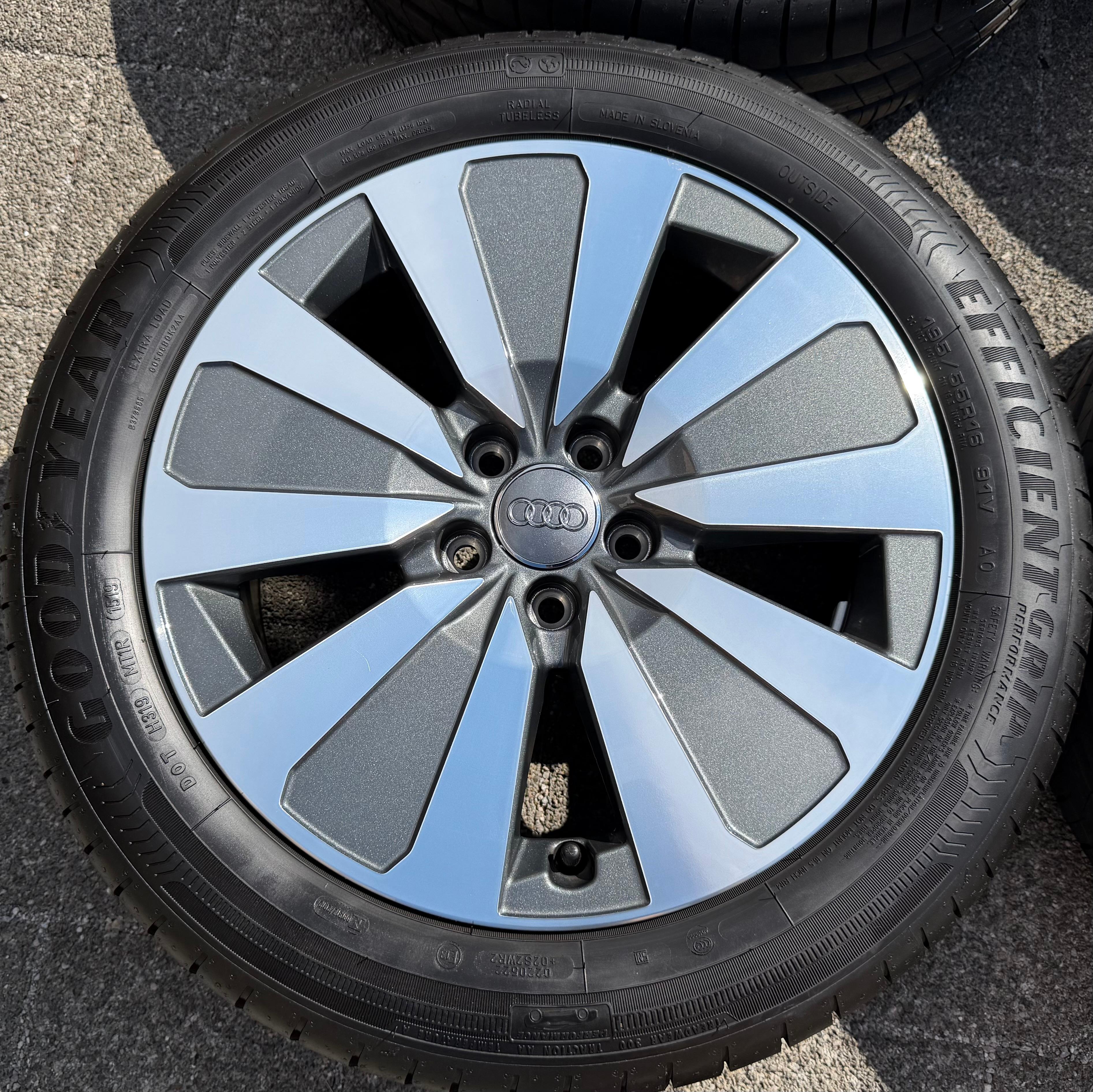4 Original Alu Sommerräder Audi A1 GB 82A601025D 195/55R16 91V Goodyear