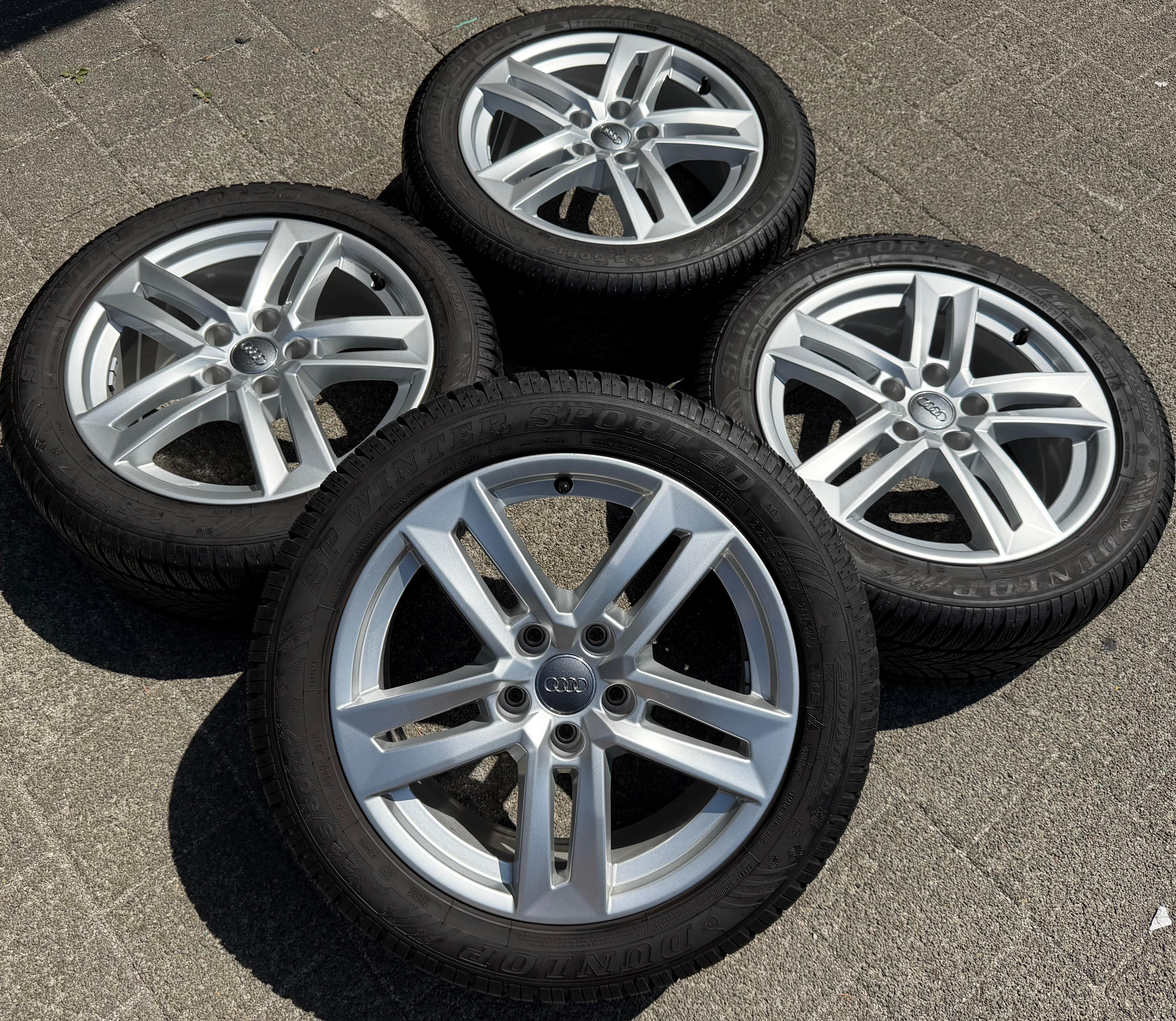 4 Original 17" Alu Winterräder Audi A4 B9 8W 8W0601025P 225/50R17 98H Dunlop