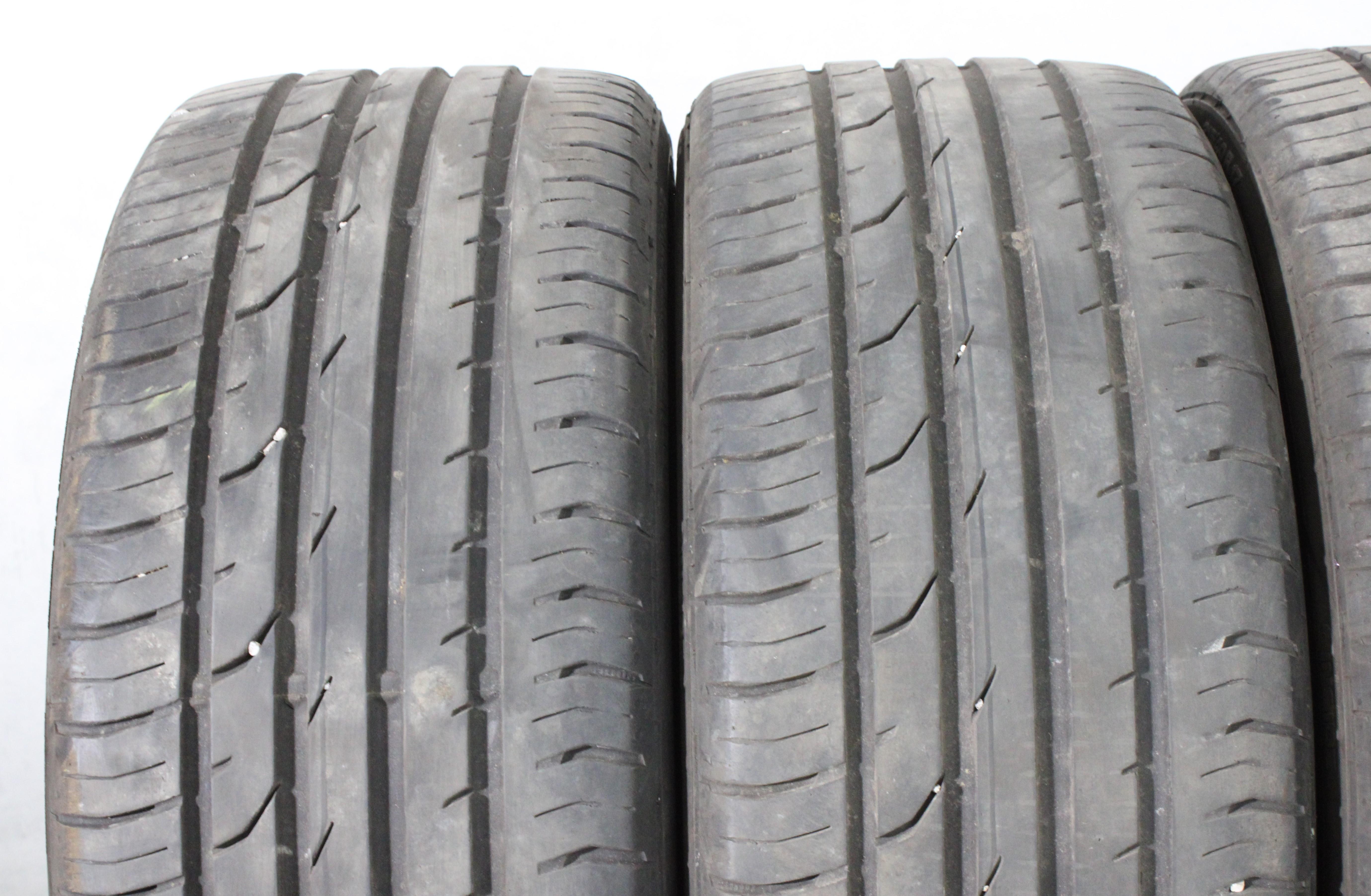4 x 215/40R17 87V Sommerreifen Continental Premium Contact 2 5-5,5mm 2017 XL
