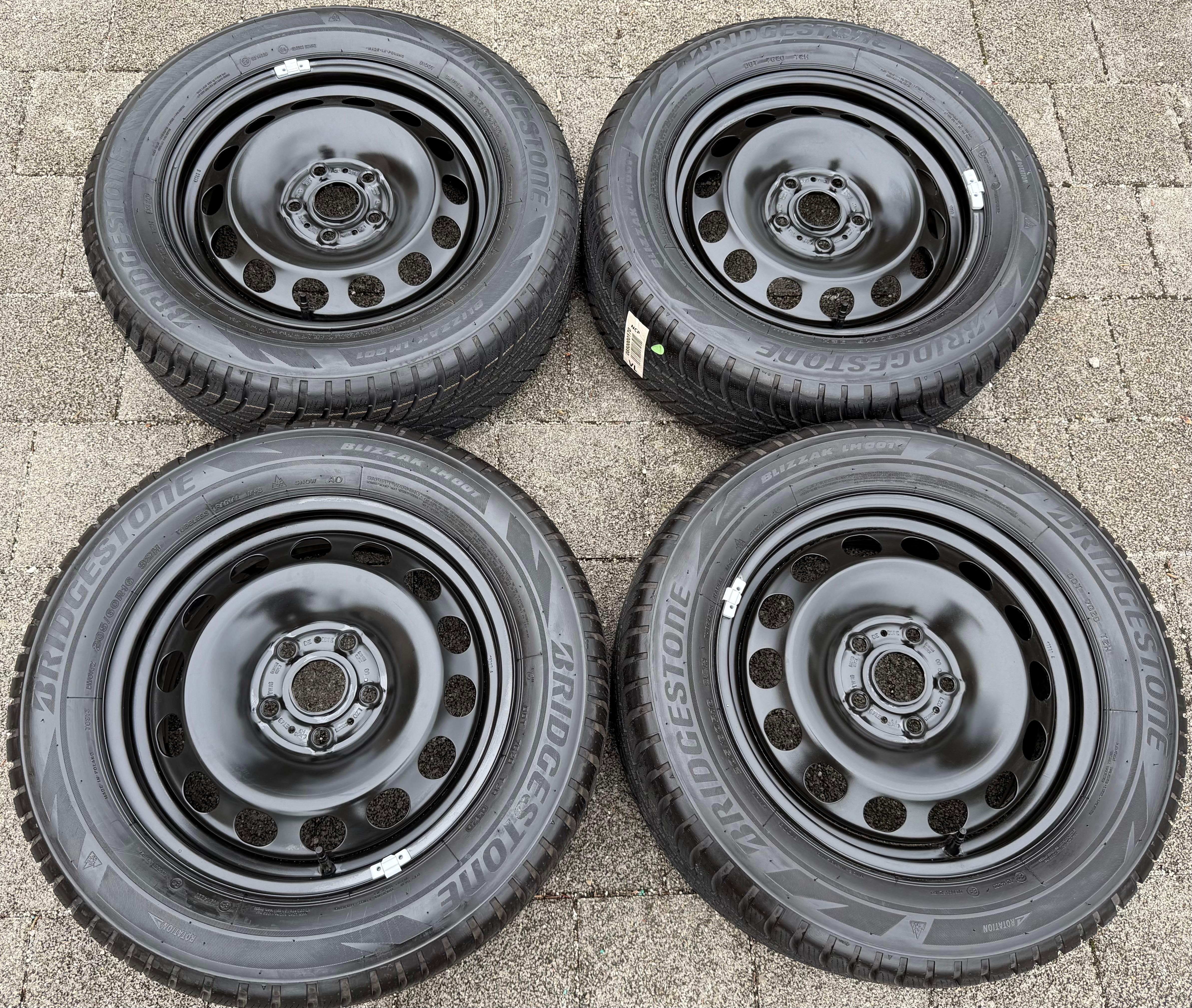 4 Winterräder Audi Q2 GA VW T-Roc Skoda Karoq 205/60R16 92H Bridgestone 5Q0601027AM NEU