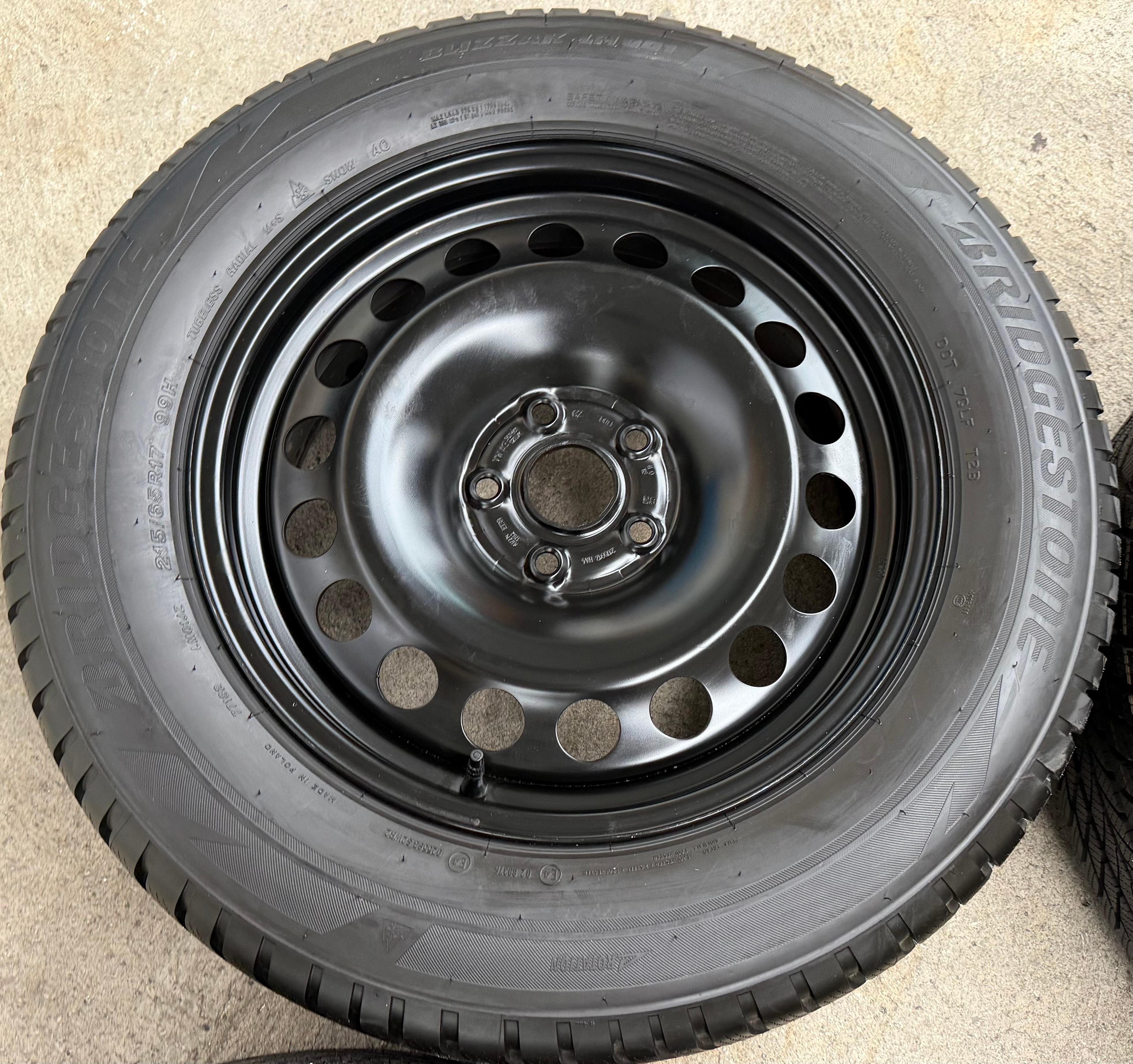 4 Winterräder Audi Q3 F3 Seat Tarraco Skoda Kodiaq VW Tiguan II 5NA 215/65R17 99H