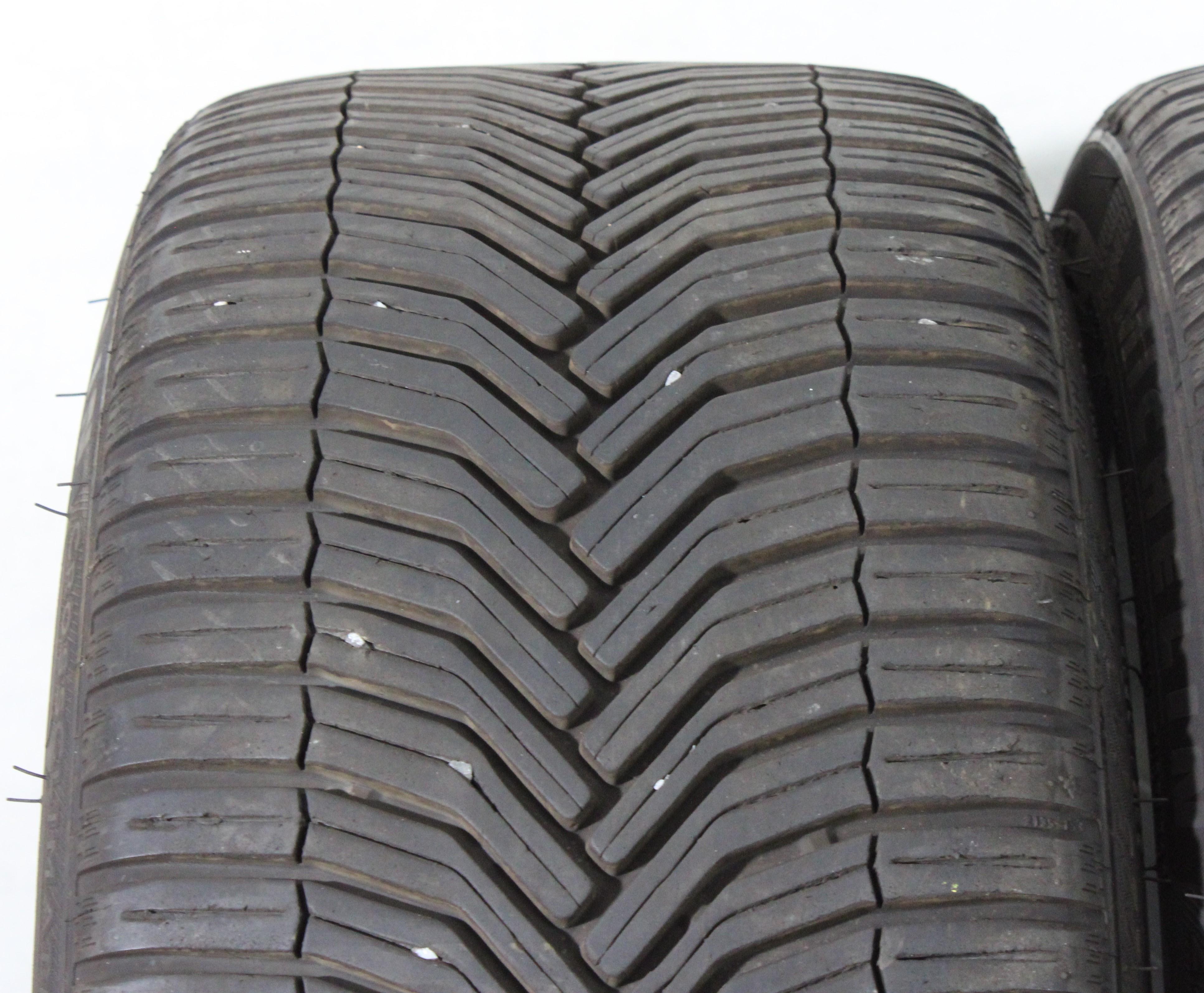 2 x 225/40R18 92Y Ganzjahresreifen Michelin Cross Climate ZP + 6,5mm 2024 XL