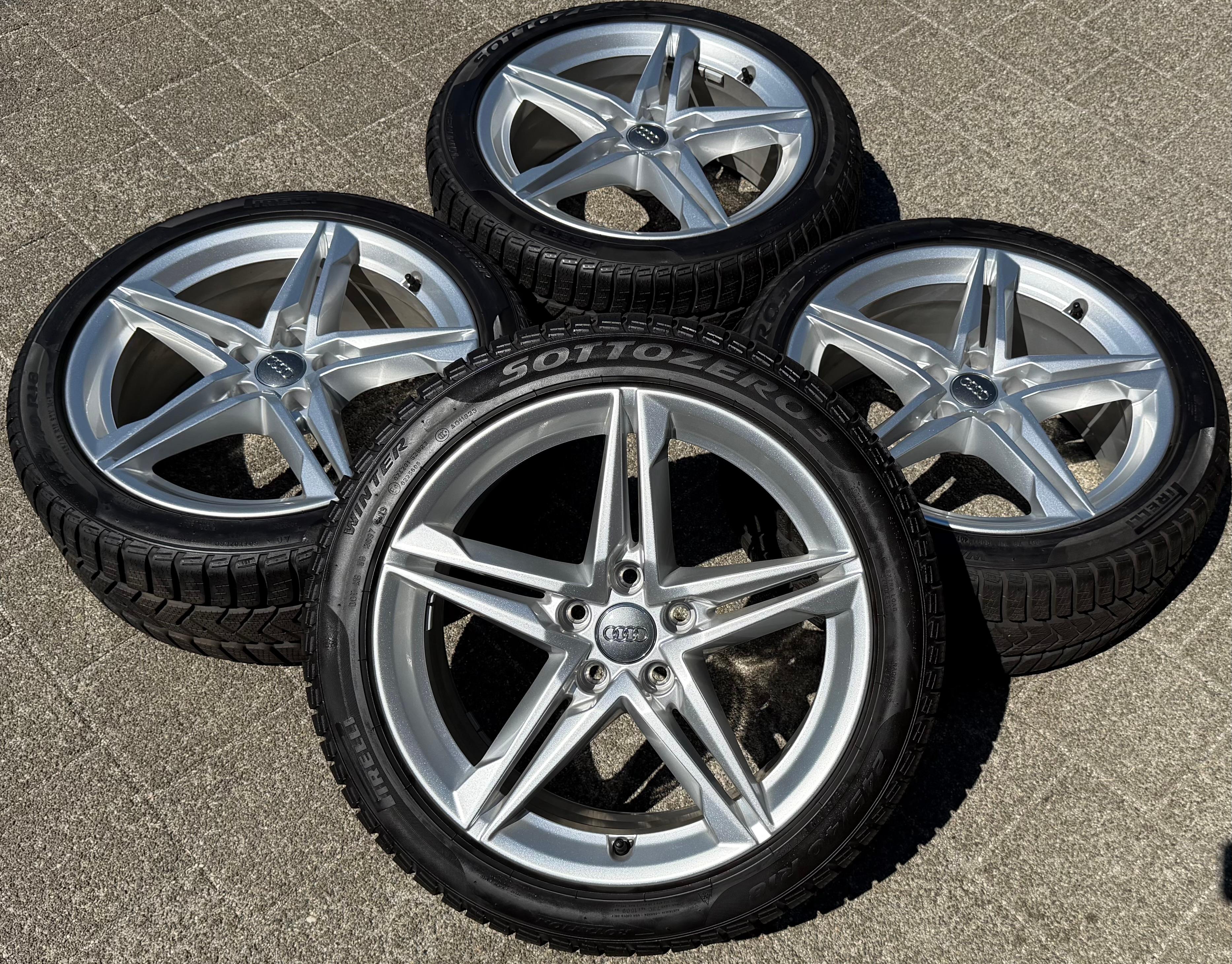 4 Original 18" Alu Winterräder Audi A4 S4 8W B9 8W0601025EC 245/40R18 97V