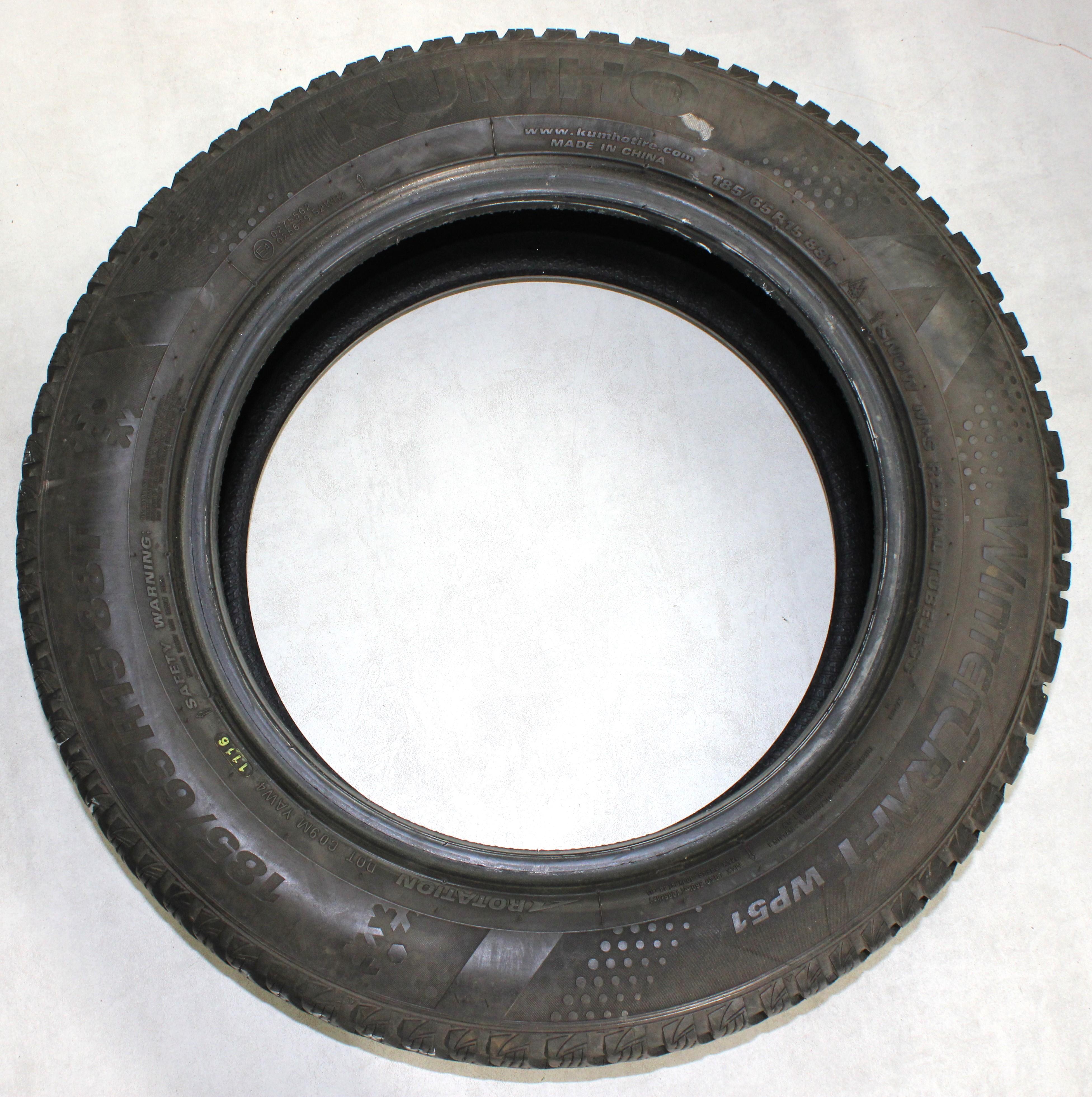 4 x 185/65R15 88T Winterreifen Kumho Wintercraft WP51 5,5-6mm 2016