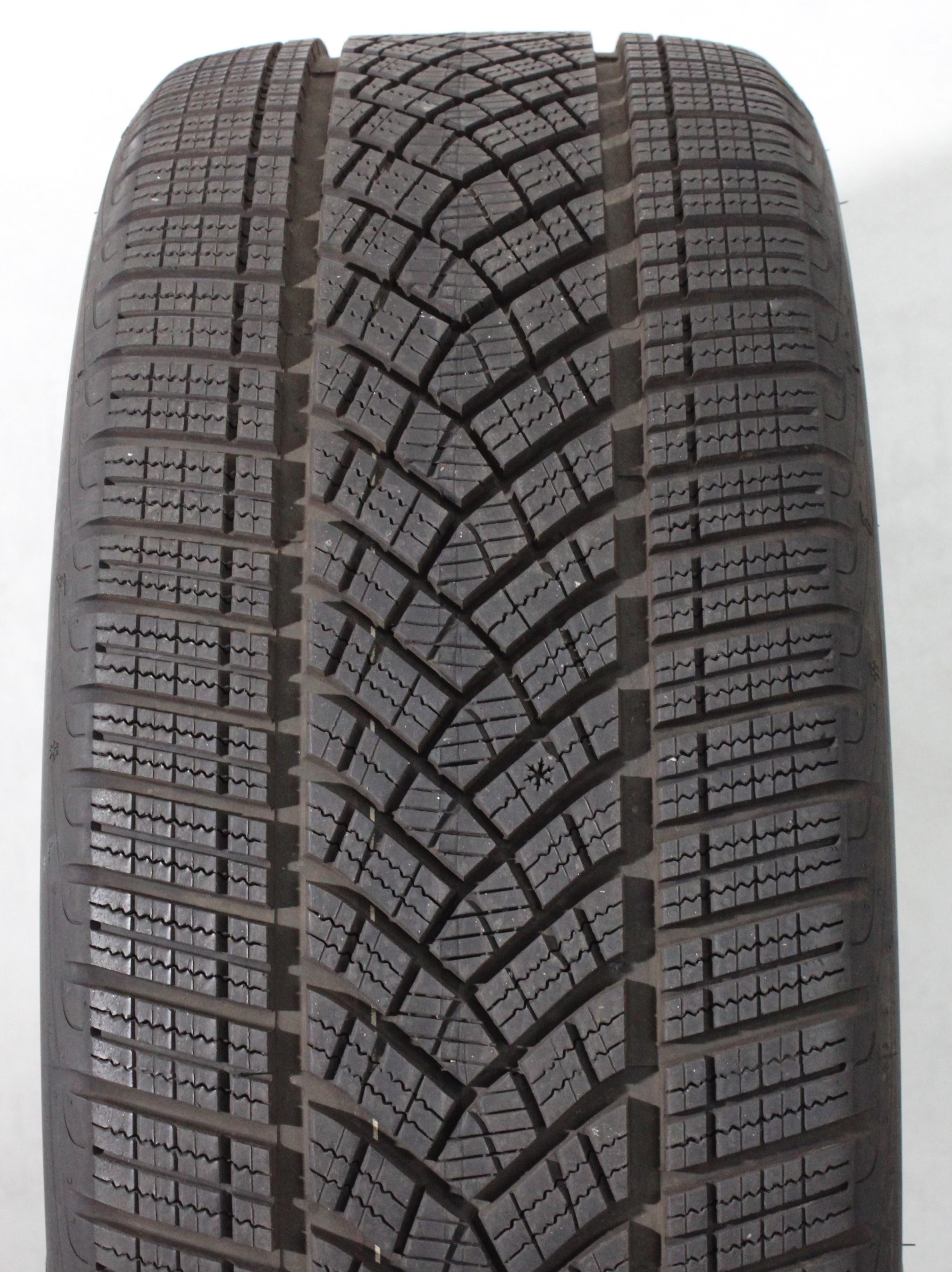1 x 245/45R20 103V Winterreifen Goodyear Ultra Grip Performance GEN-1 NFO 7,5-8mm 2024
