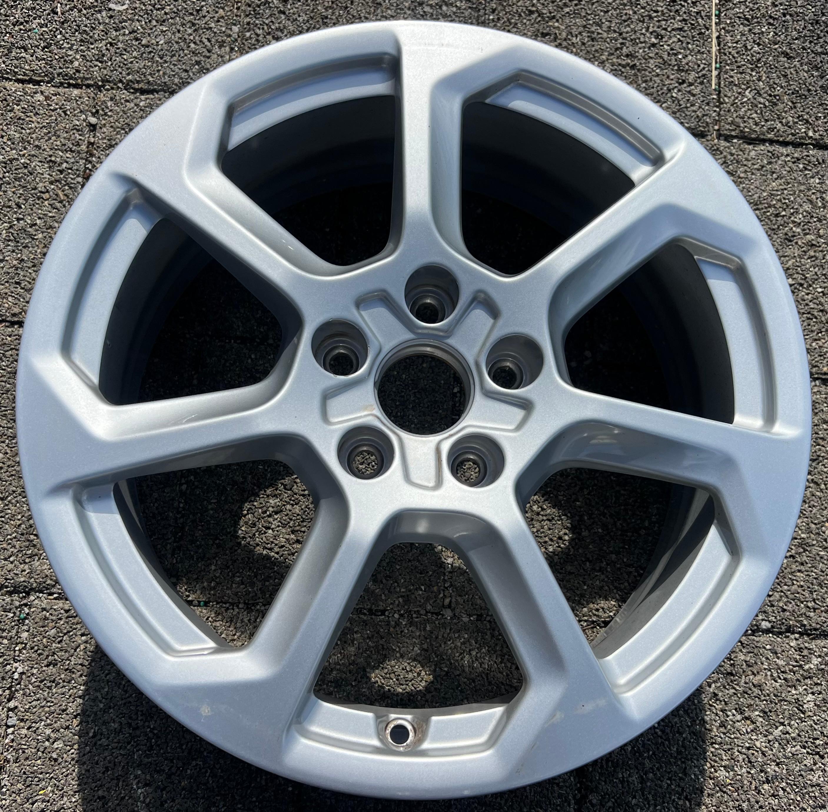 1 X ORIGINAL 17" ALUFELGE FELGE AUDI Q2 GA 81A601025T 6,5x17 ET39 FREIHAUS