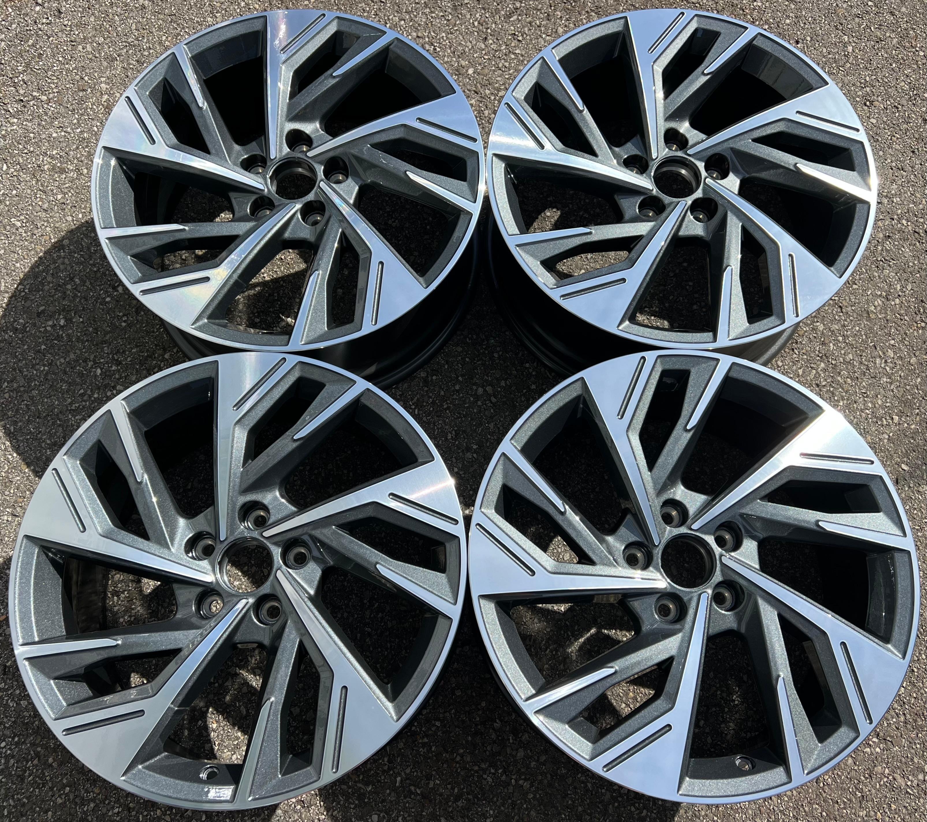 4 CERCHI IN LEGA ORIGINALI DA 18" PER AUDI A3 S3 8Y 8Y0601025AB 7,5x18 ET42 SPEDIZIONE GRATUITA